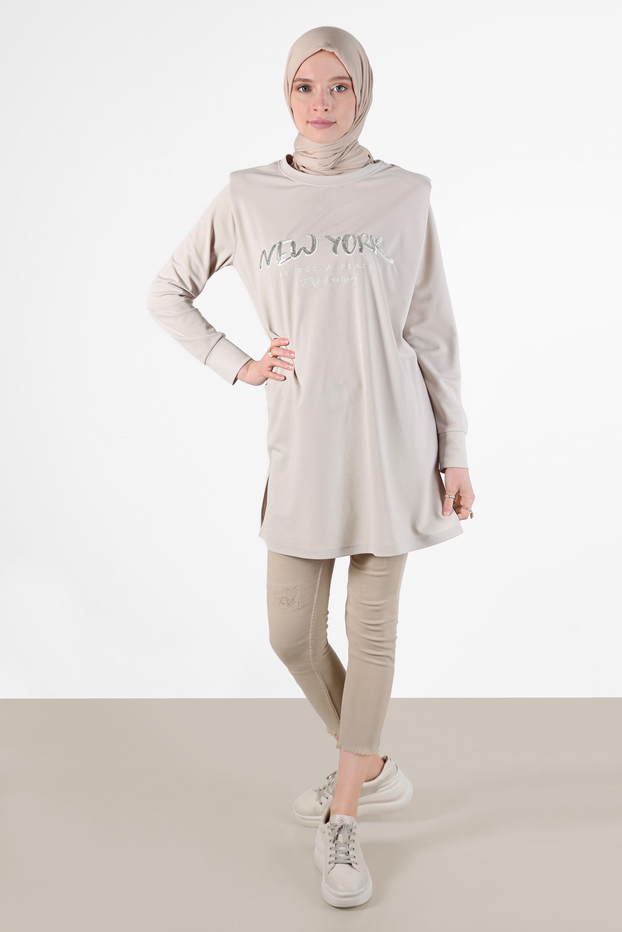 Tesettür giyim BEJ BASKILI VATKALI EŞOFMAN TUNİK 42776