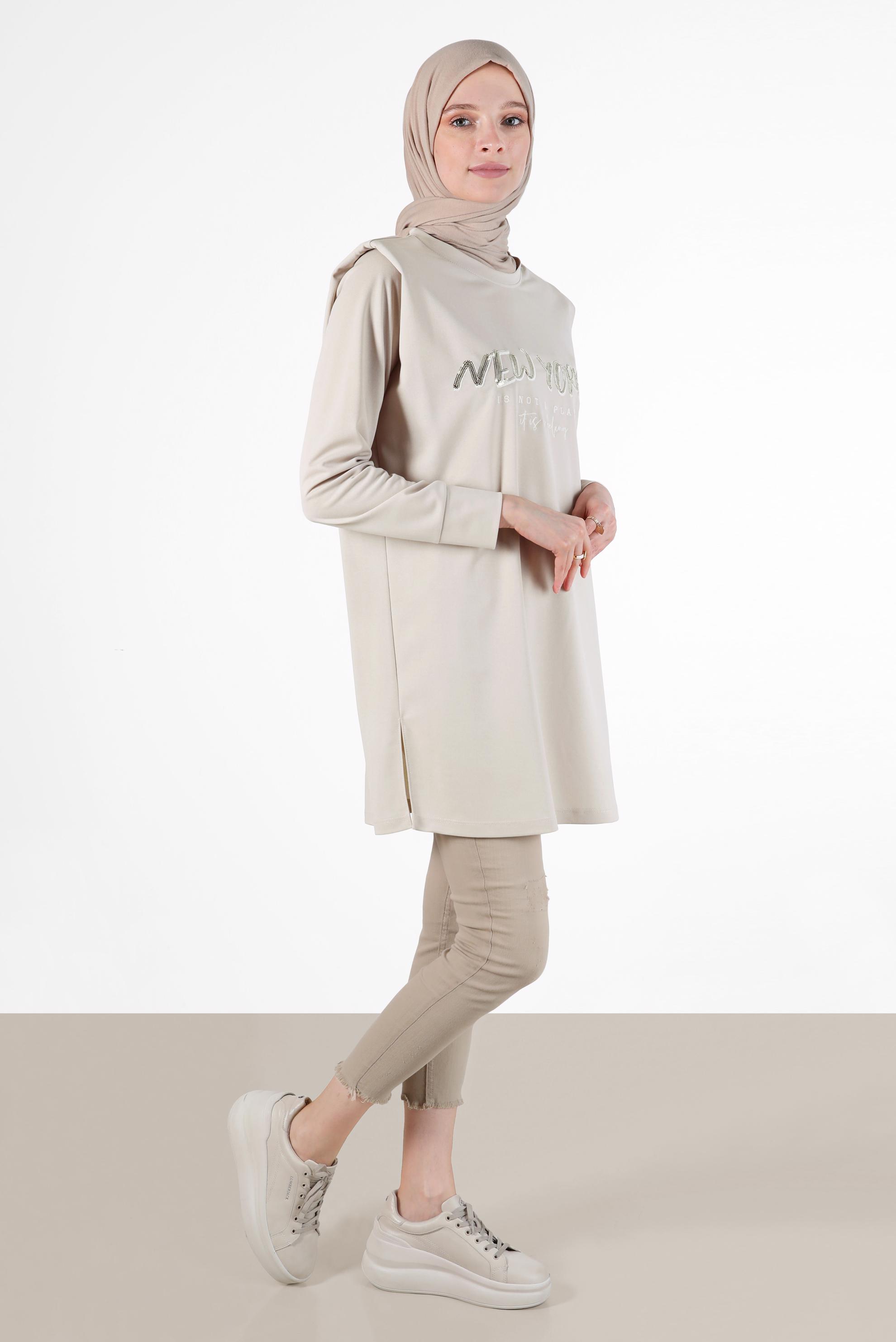 Tesettür giyim BEJ BASKILI VATKALI EŞOFMAN TUNİK 42776