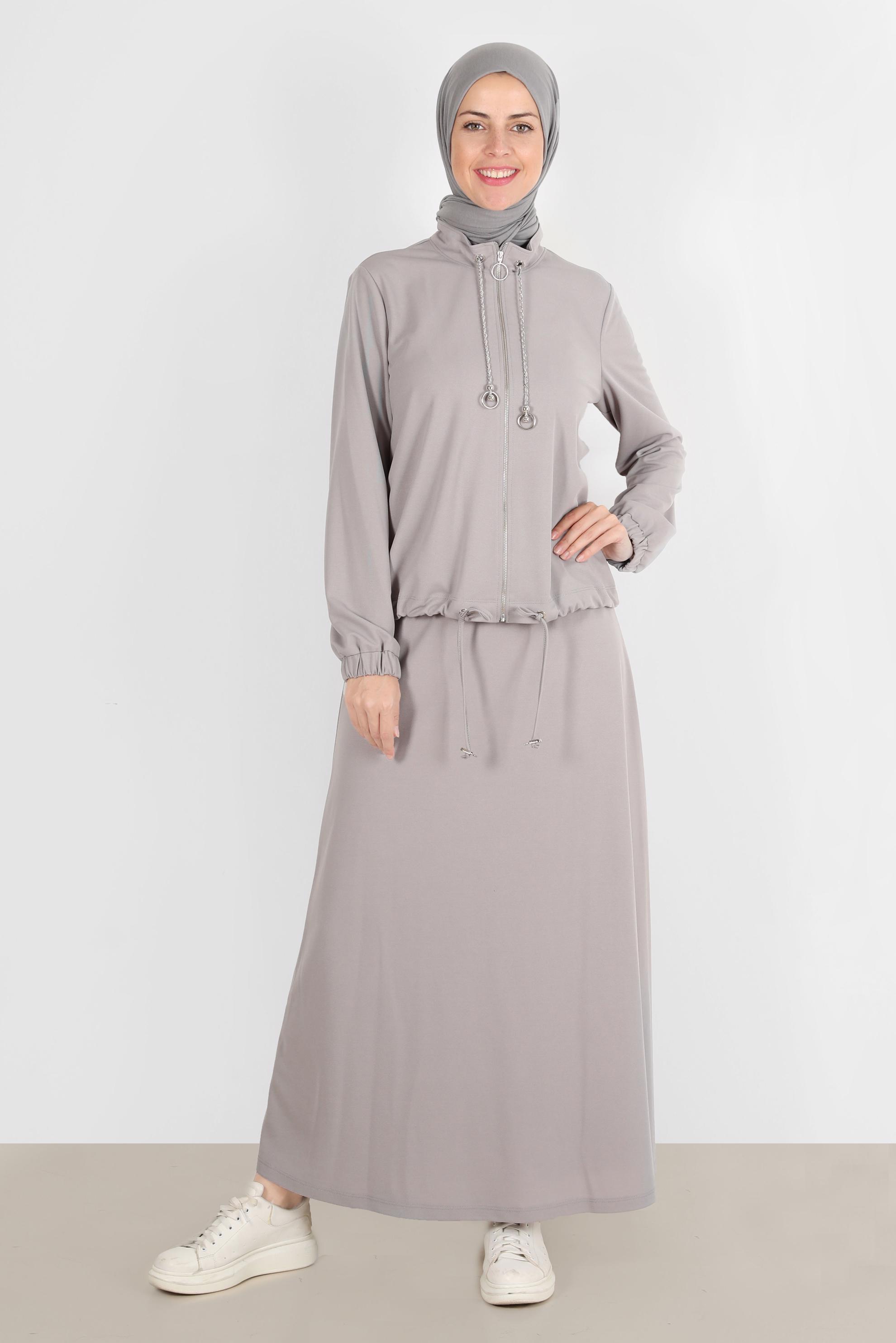 Tesettür giyim GRİ MANŞETLERİ LASTİKLİ FERMUARLI İKİLİ ETEKLİ EŞOFMAN TAKIMI 42847 