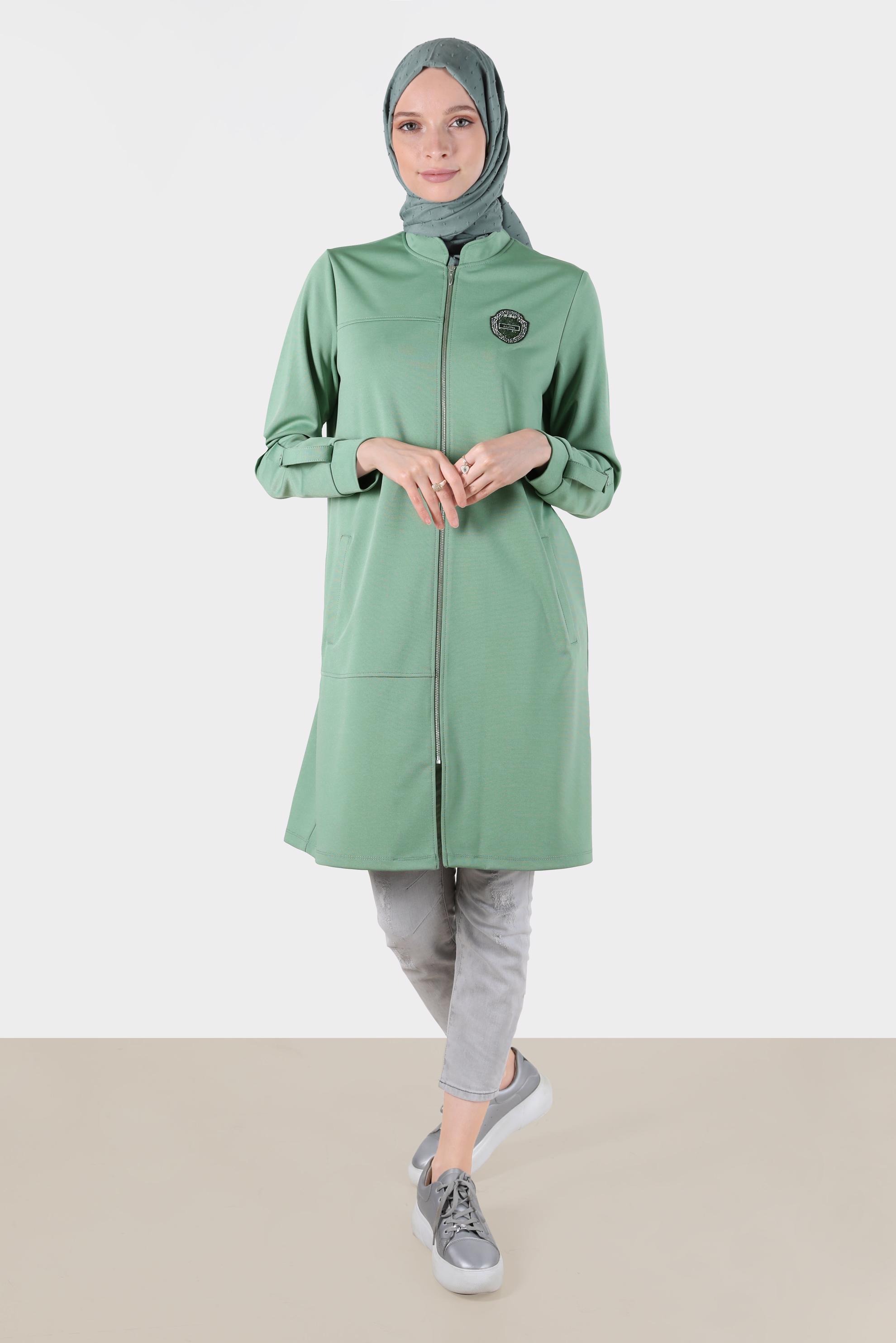 Tesettür giyim YEŞİL ARMA DETAYLI FERMUARLI EŞOFMAN TUNİK 42851 