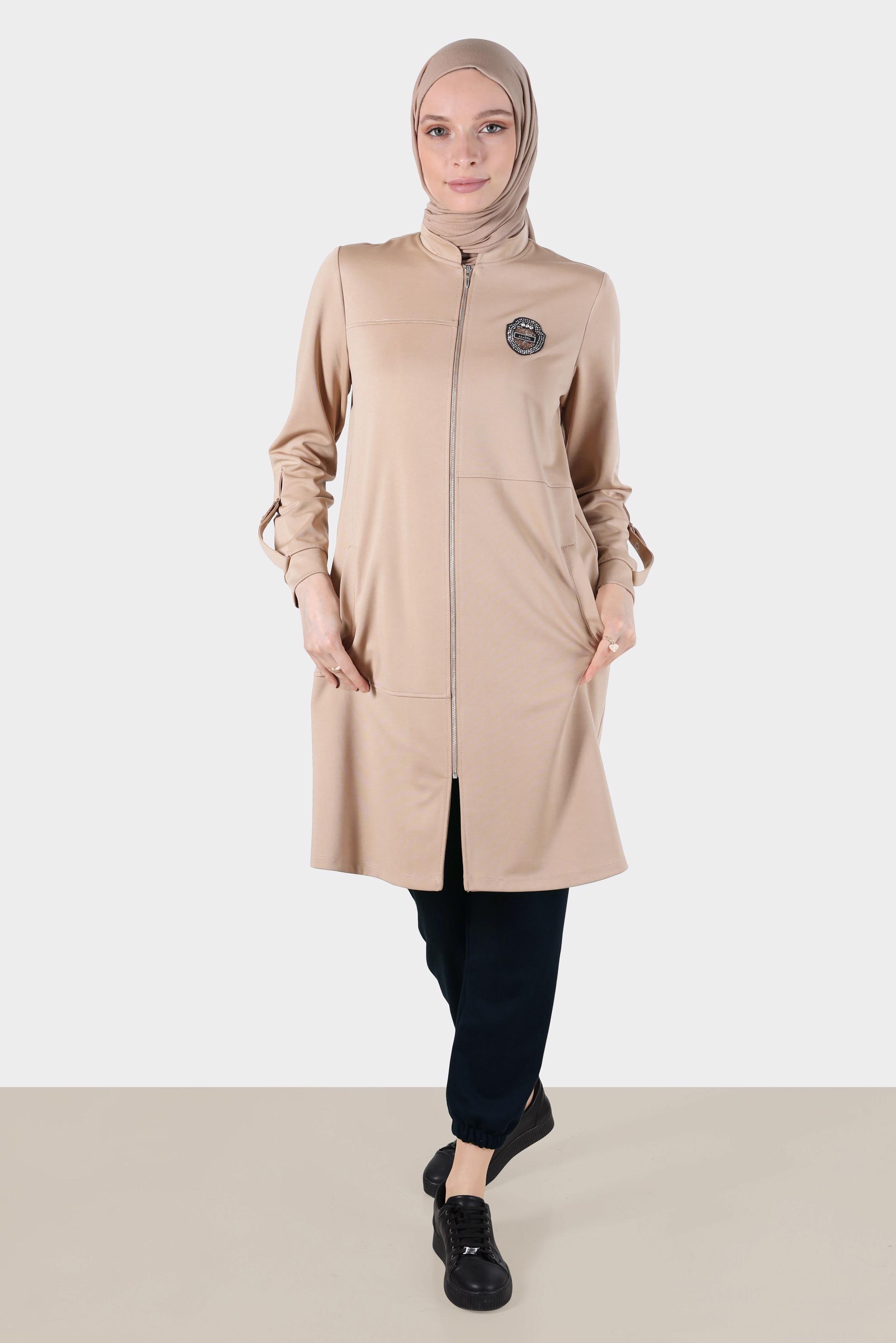 Tesettür giyim BEJ ARMA DETAYLI FERMUARLI EŞOFMAN TUNİK 42851 