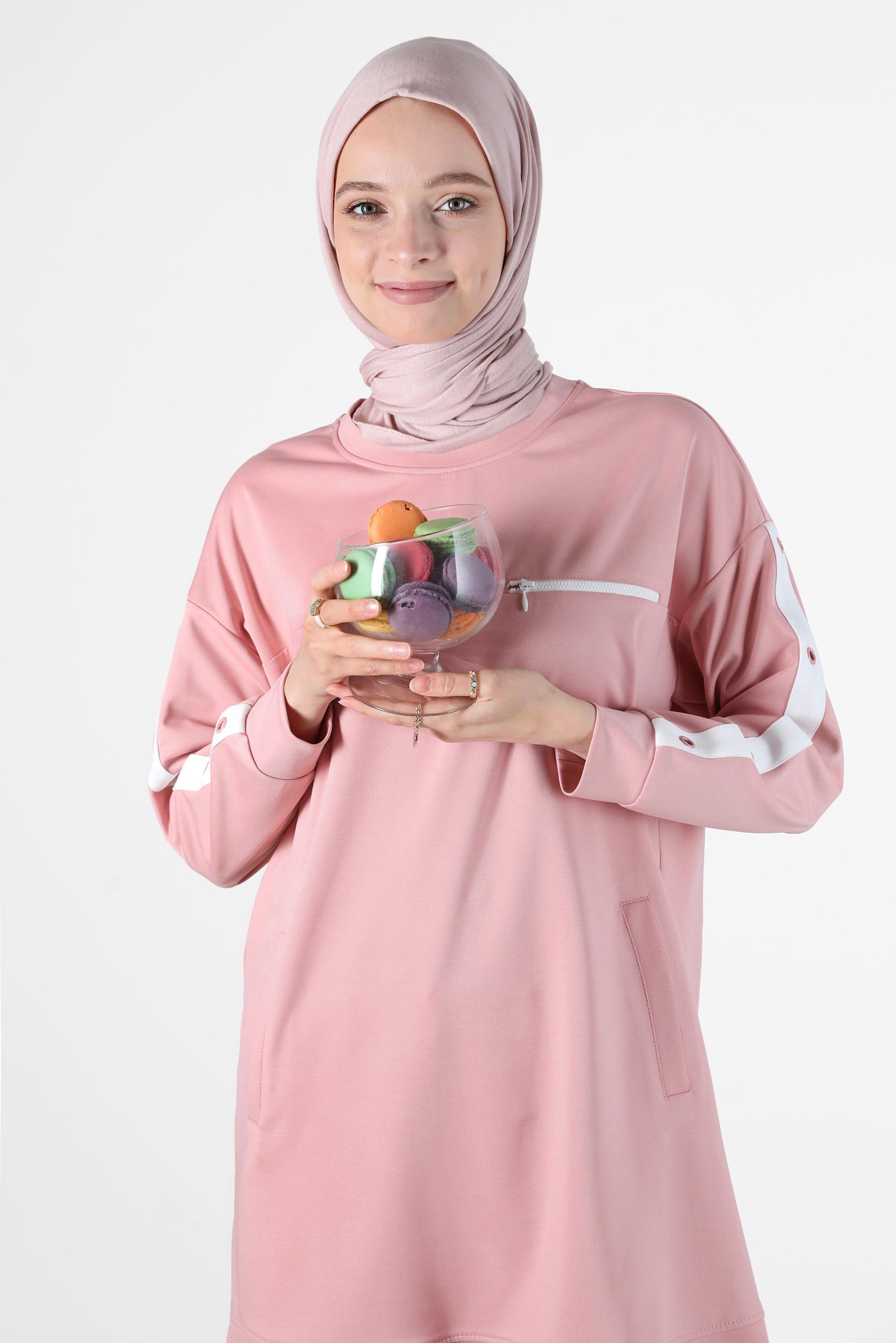 Tesettür giyim PUDRA KUŞGÖZÜ DETAYLI CEPLİ EŞOFMAN TUNİK 42854