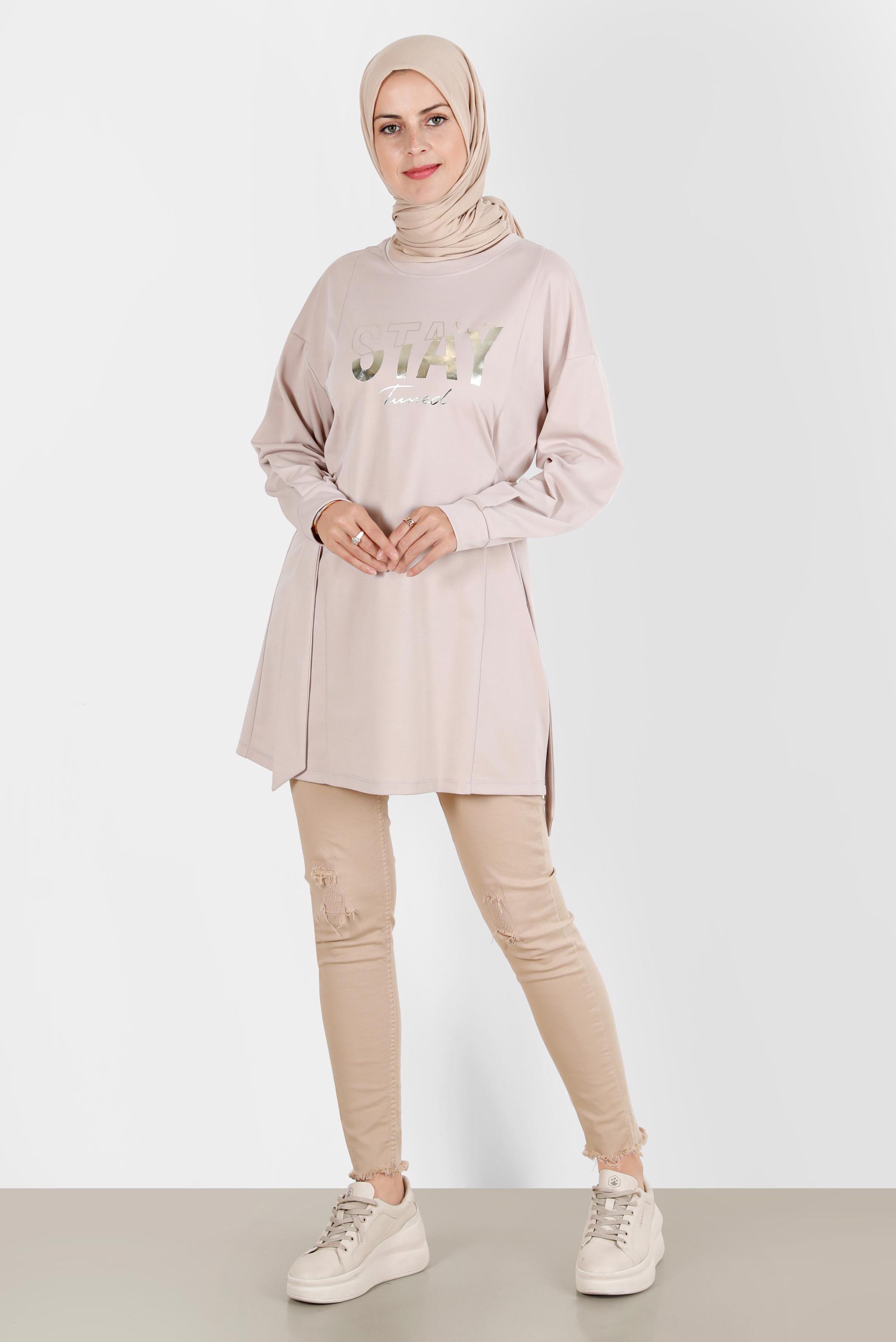 Tesettür giyim BEJ BASKI DETAYLI EŞOFMAN TUNİK 42856 