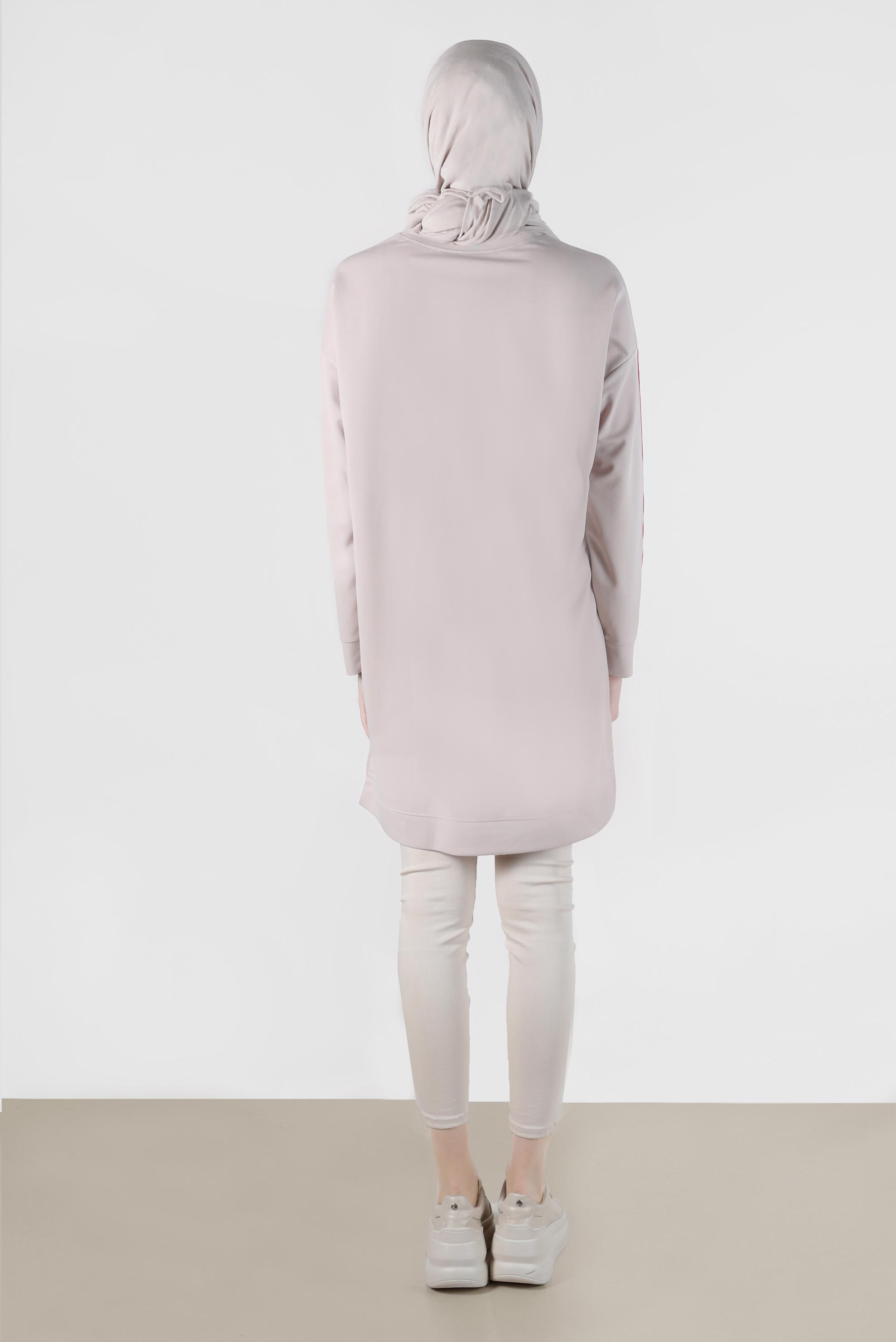 Tesettür giyim BEJ KOLLARI ŞERİTLİ CEP DETAYLI EŞOFMAN TUNİK 42859 