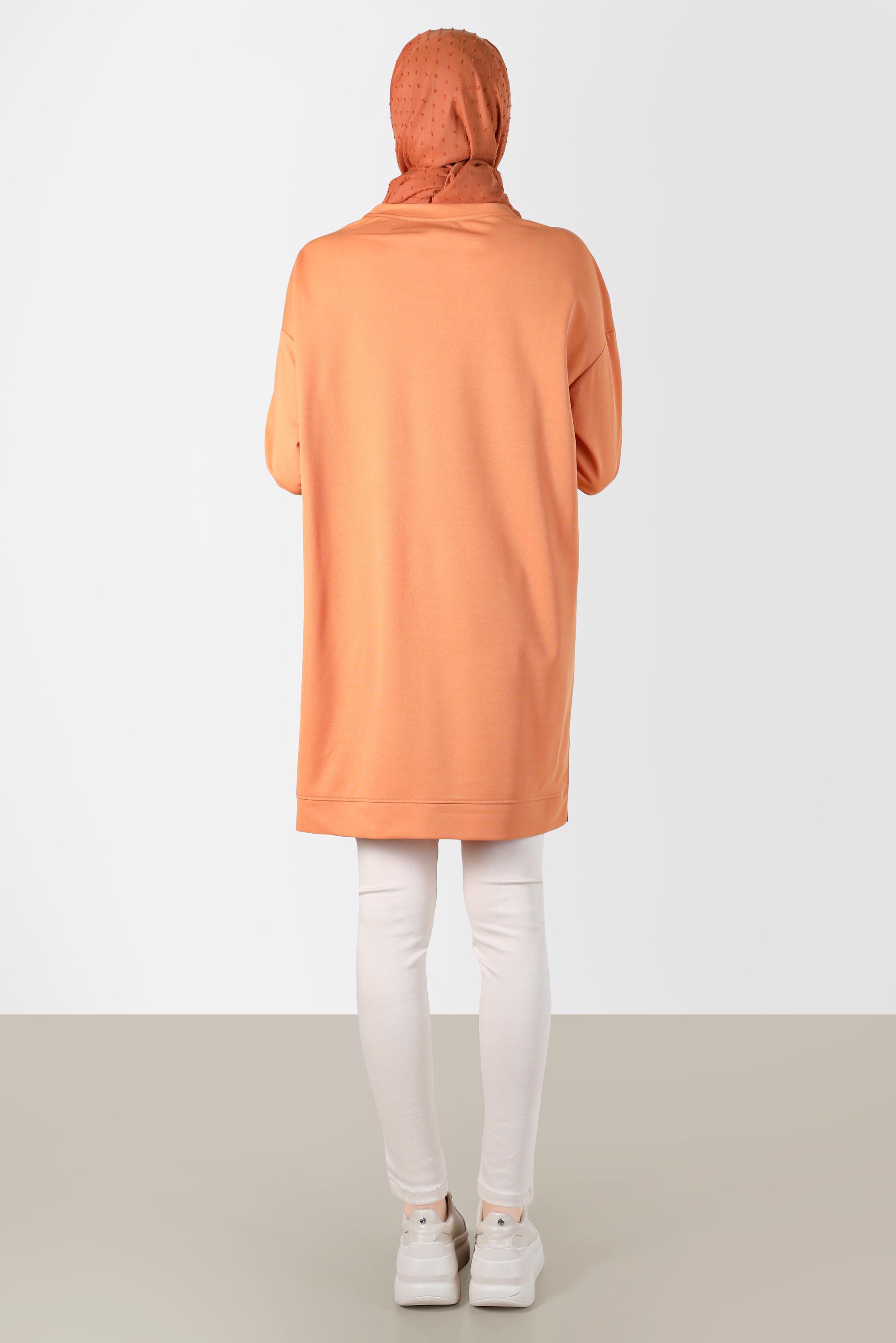 Tesettür giyim TURUNCU KOLLARI ŞERİTLİ CEP DETAYLI EŞOFMAN TUNİK 42859 