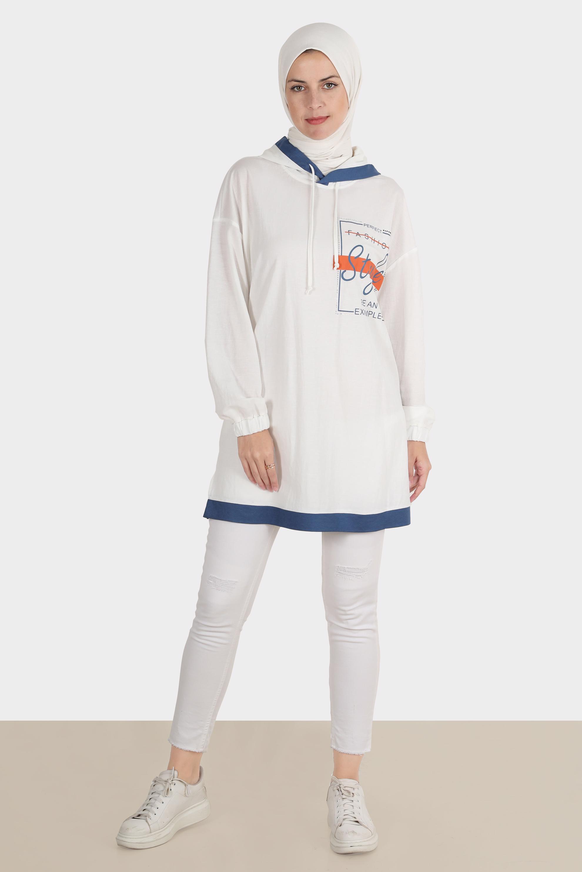 Tesettür giyim BEYAZ KAPÜŞONLU BASKILI EŞOFMAN TUNİK 42900 