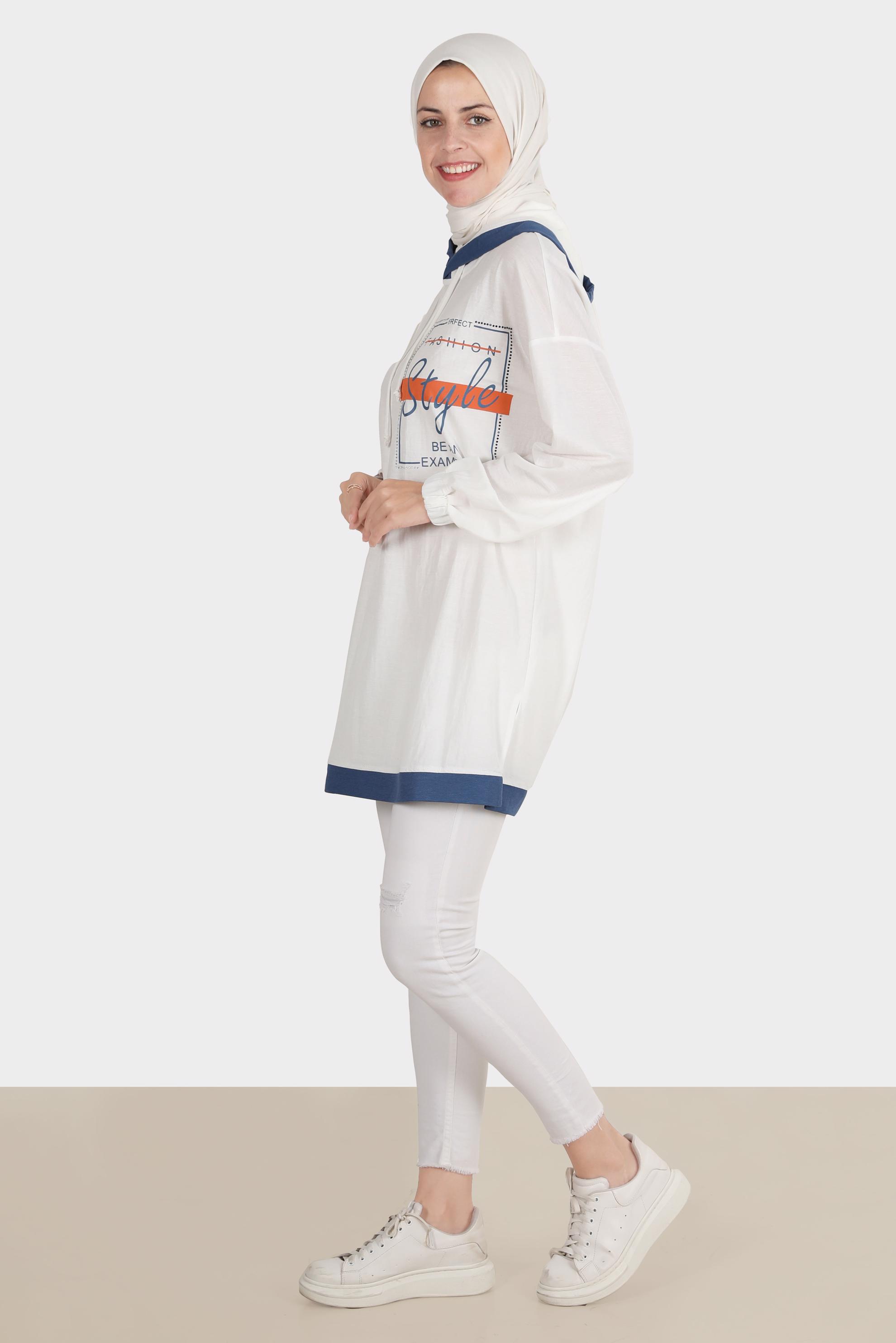 Tesettür giyim BEYAZ KAPÜŞONLU BASKILI EŞOFMAN TUNİK 42900 