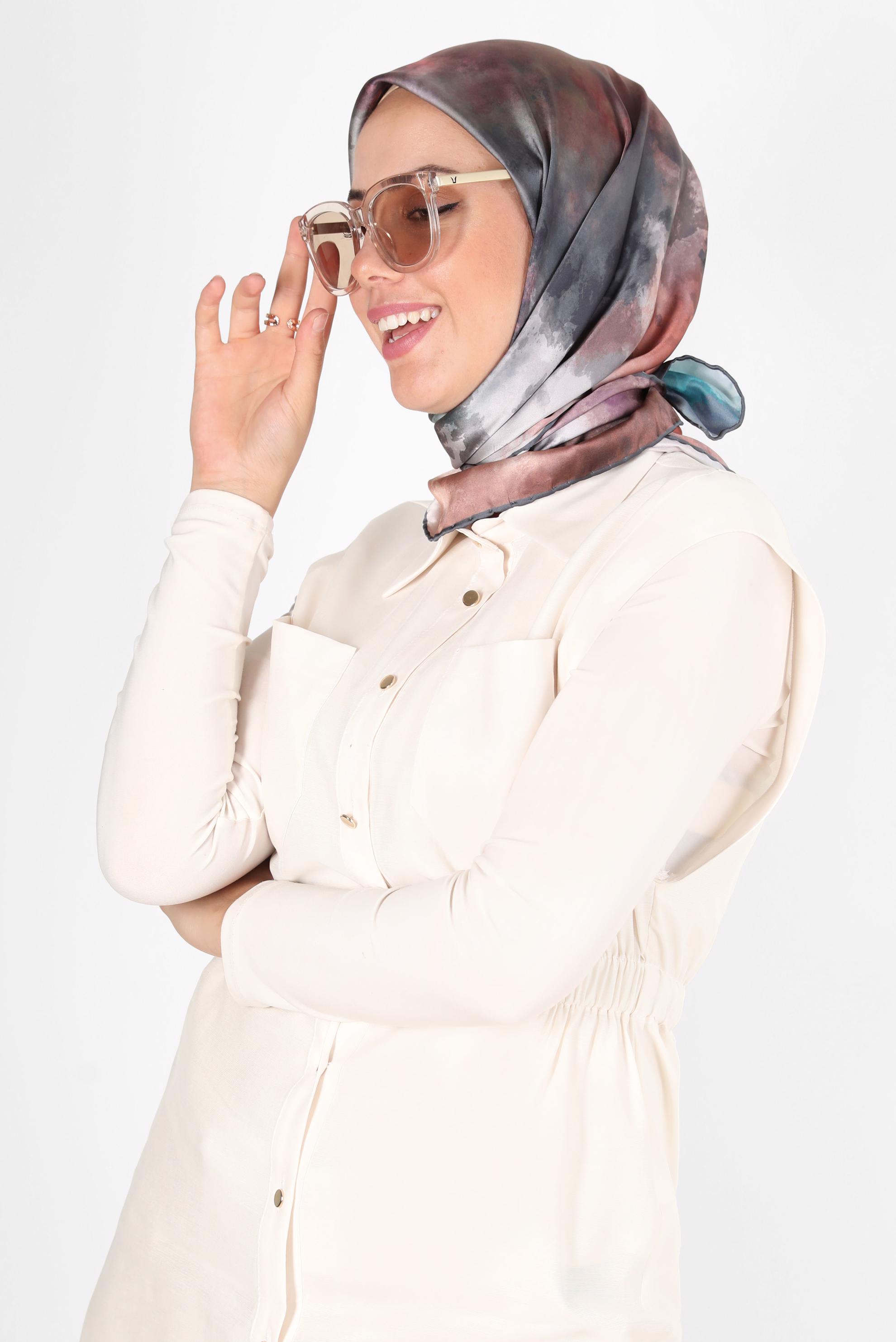 Tesettür giyim GRİ ALVİNA DİJİTAL SURA EŞARP 8122