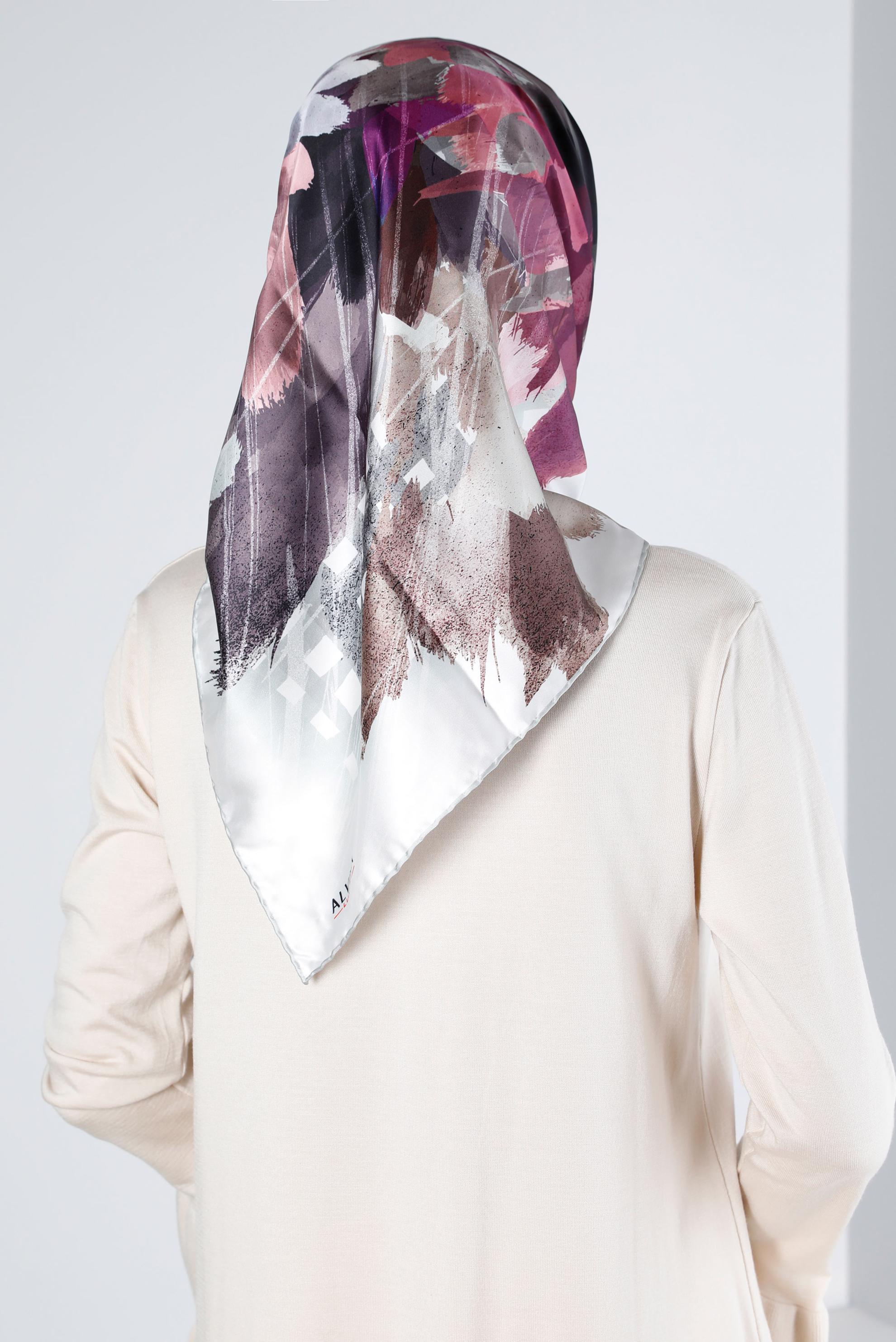 Tesettür giyim GÜMÜŞ ALVİNA DİJİTAL SURA EŞARP 8124 