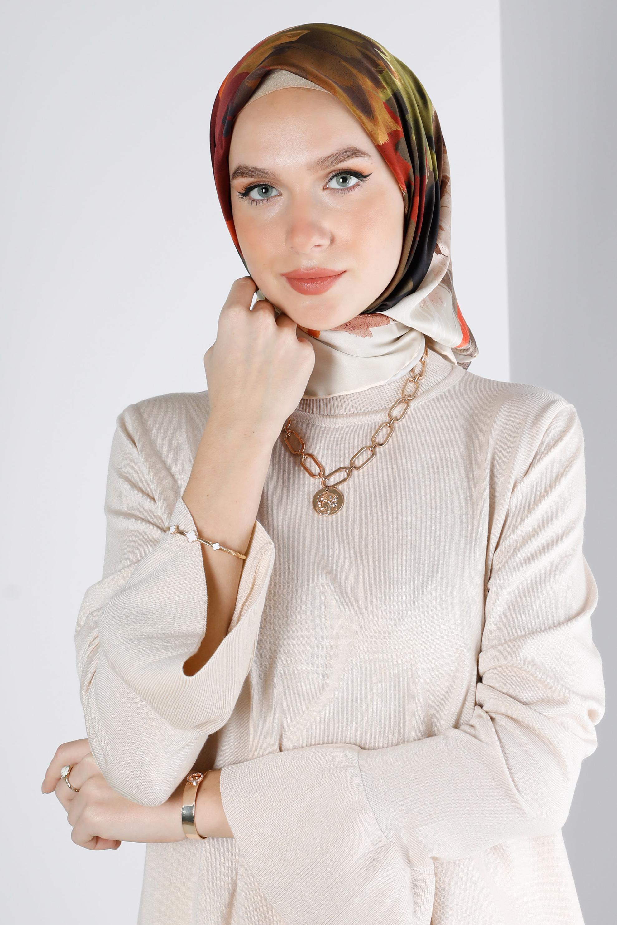 Tesettür giyim BEYAZ ALVİNA DİJİTAL SURA EŞARP 8124 