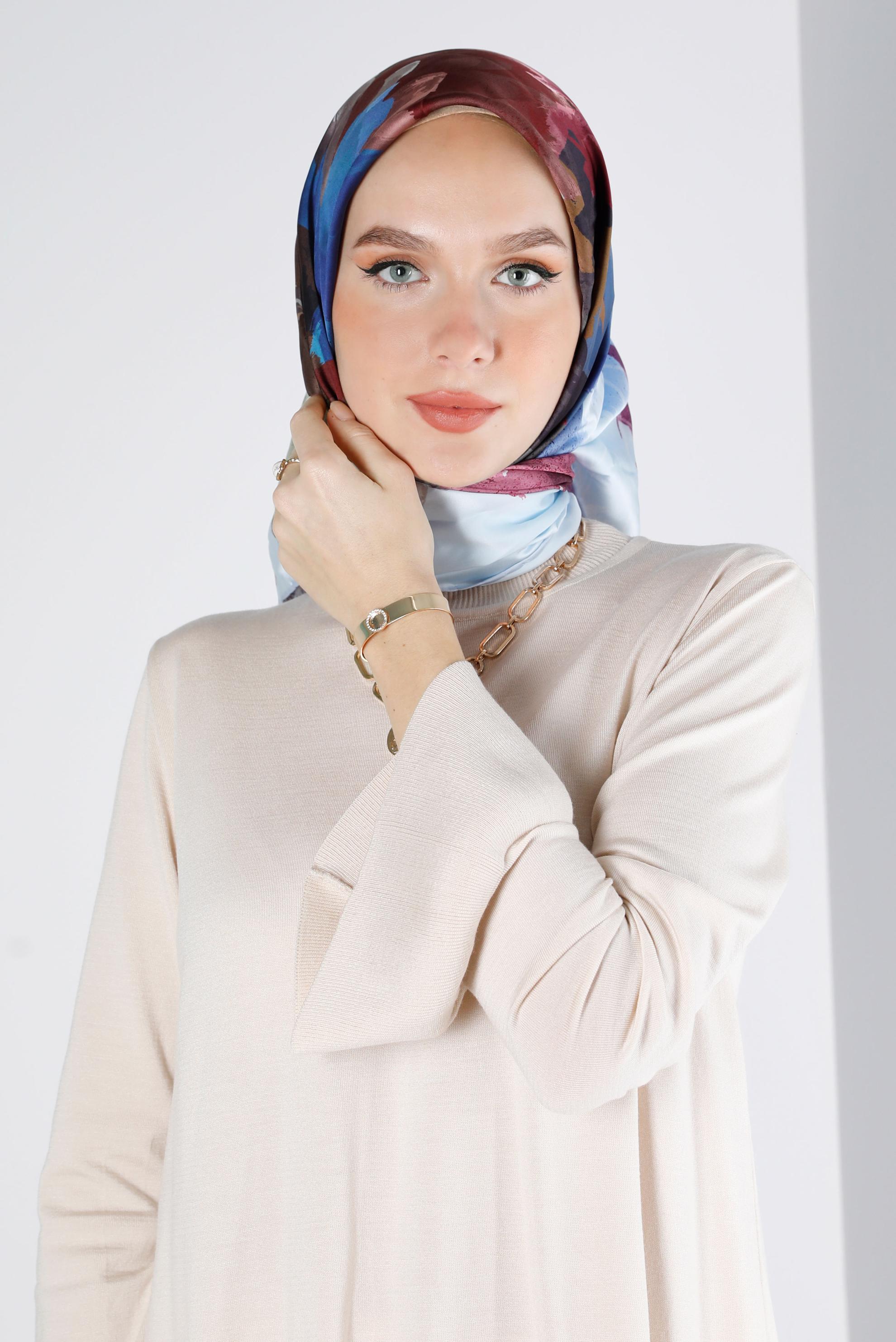 Tesettür giyim MAVİ ALVİNA DİJİTAL SURA EŞARP 8124 