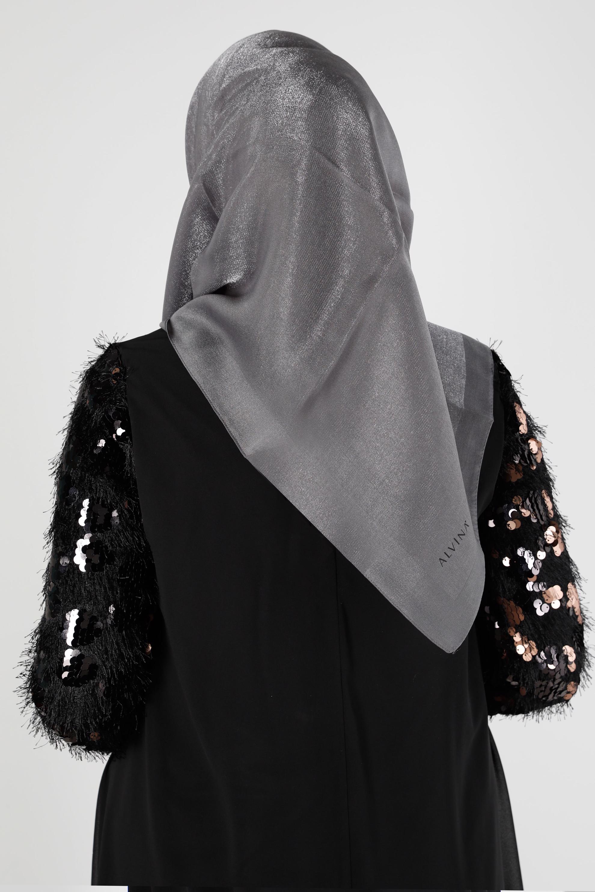 Tesettür giyim GRİ ALVİNA PARILTI BANTLI EŞARP 8126