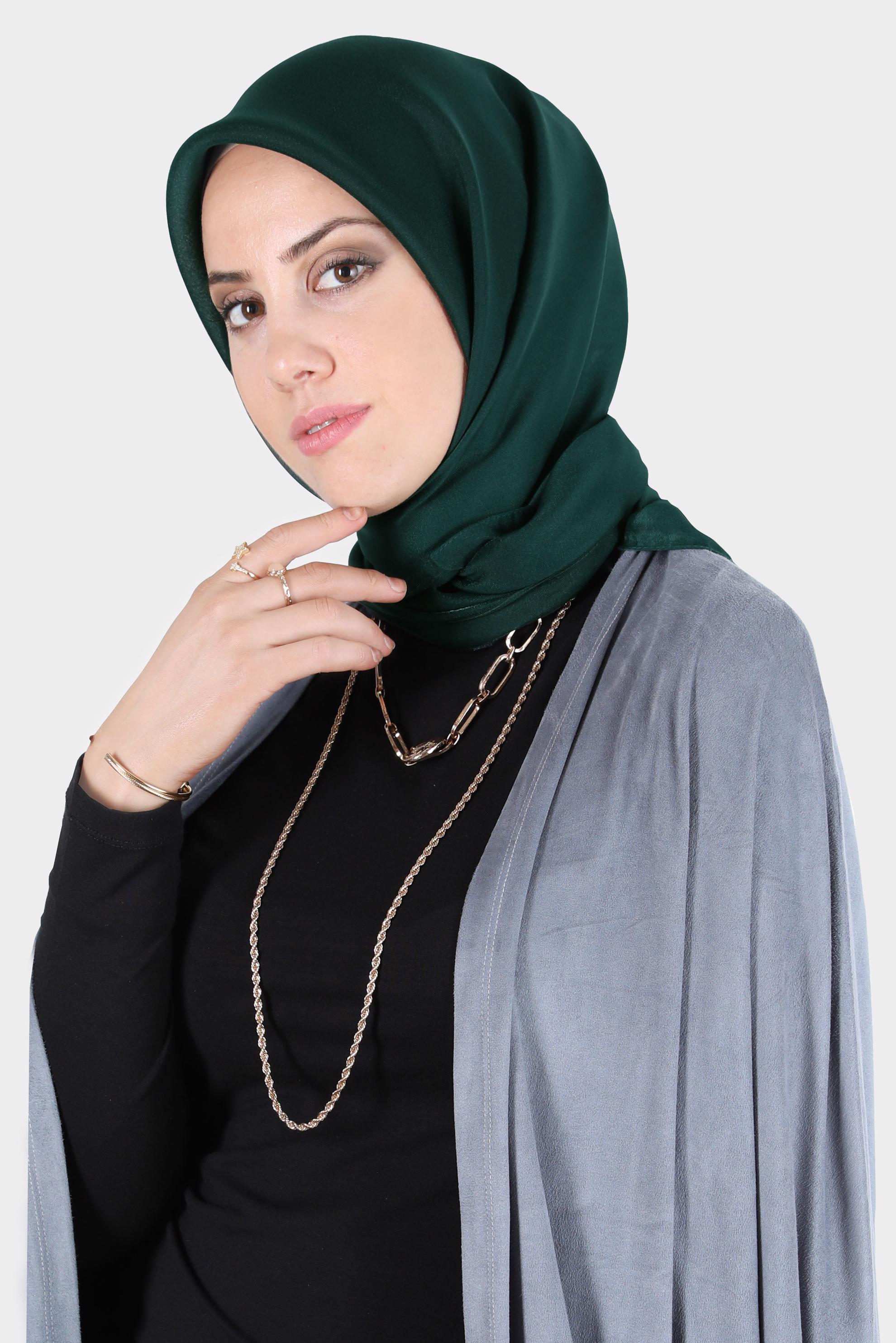 Tesettür giyim YEŞİL ALVİNA PARILTI BANTLI EŞARP 8126