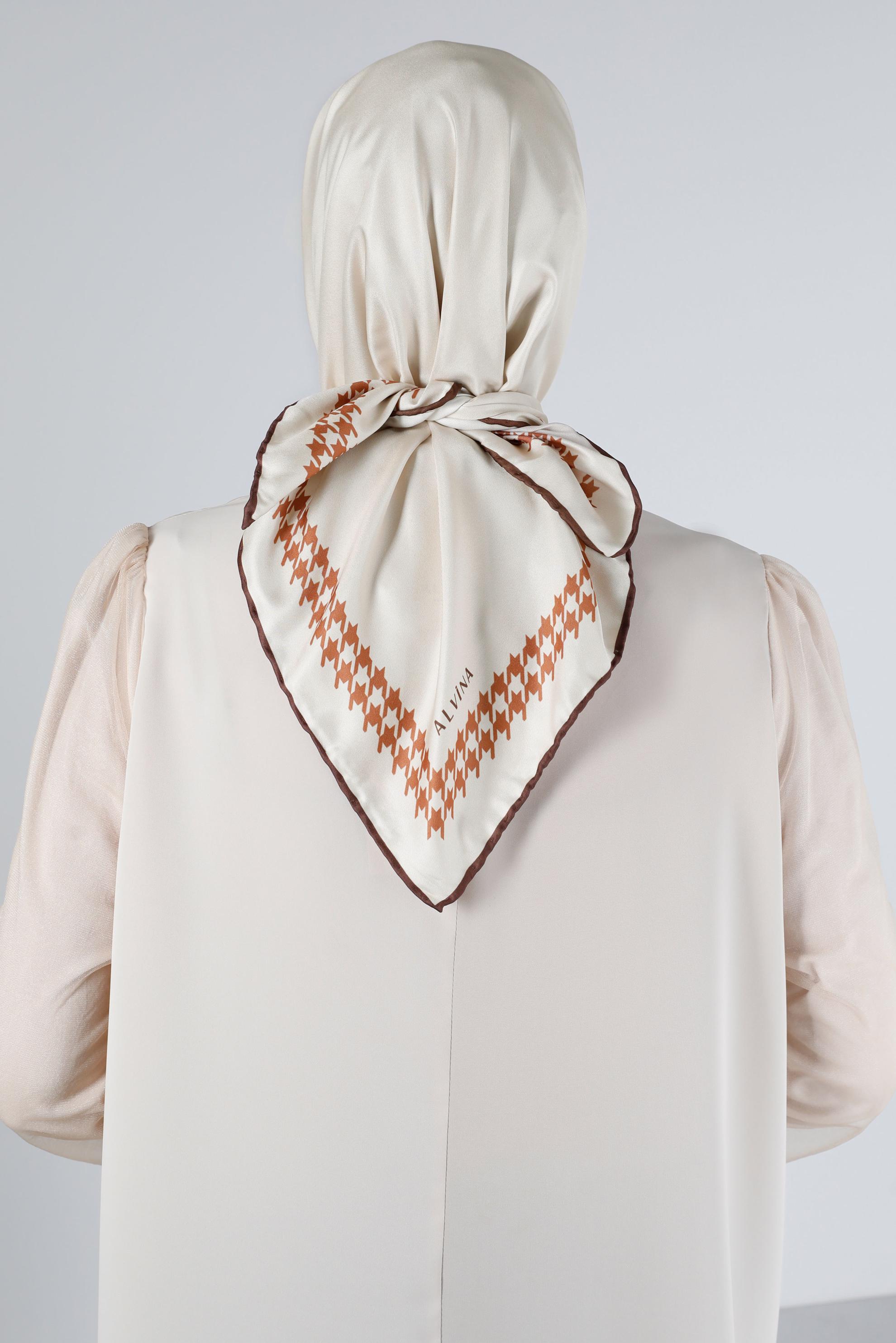 Tesettür giyim BEJ ALVİNA DİJİTAL DÜZ EŞARP 8137