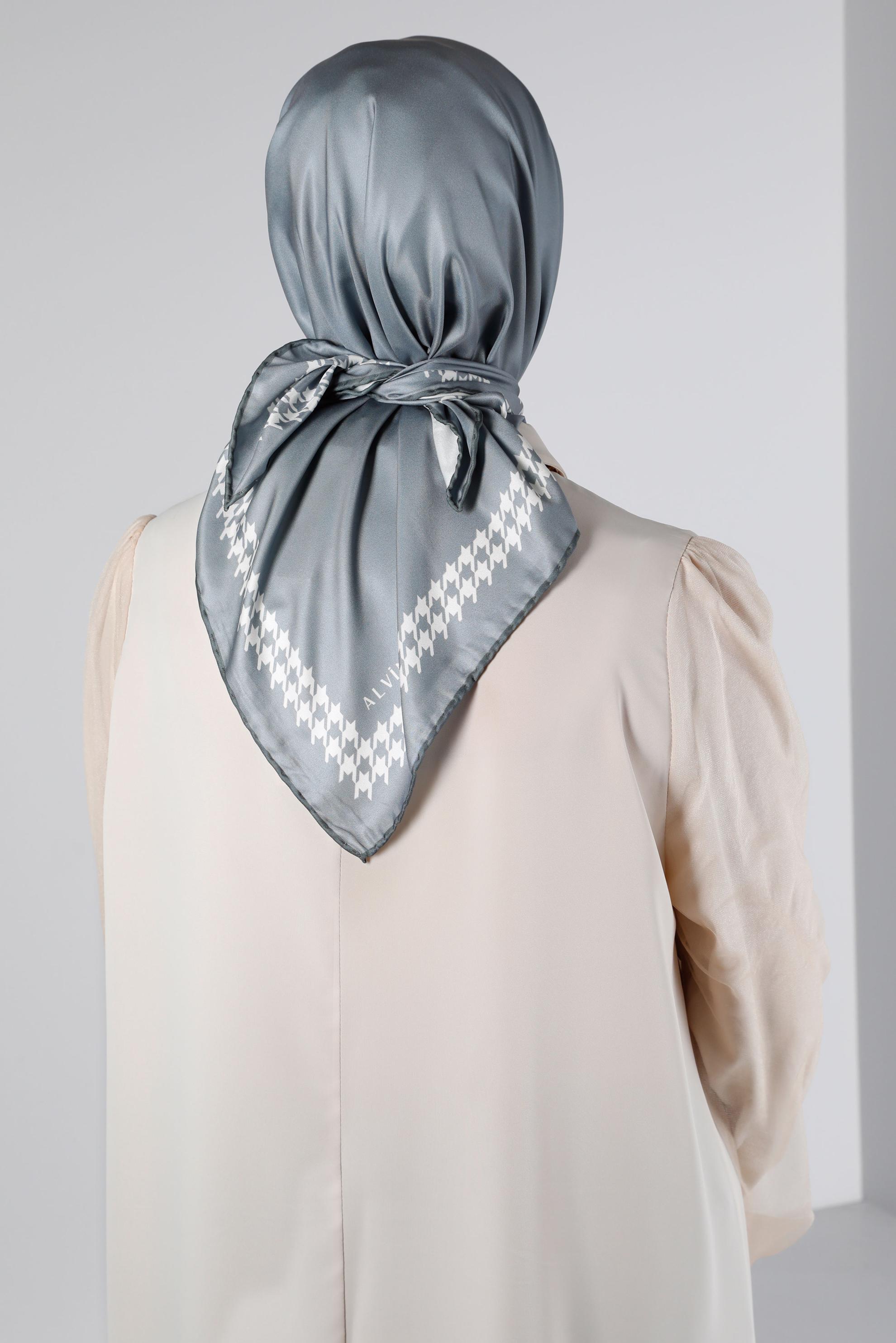 Tesettür giyim GRİ ALVİNA DİJİTAL DÜZ EŞARP 8137