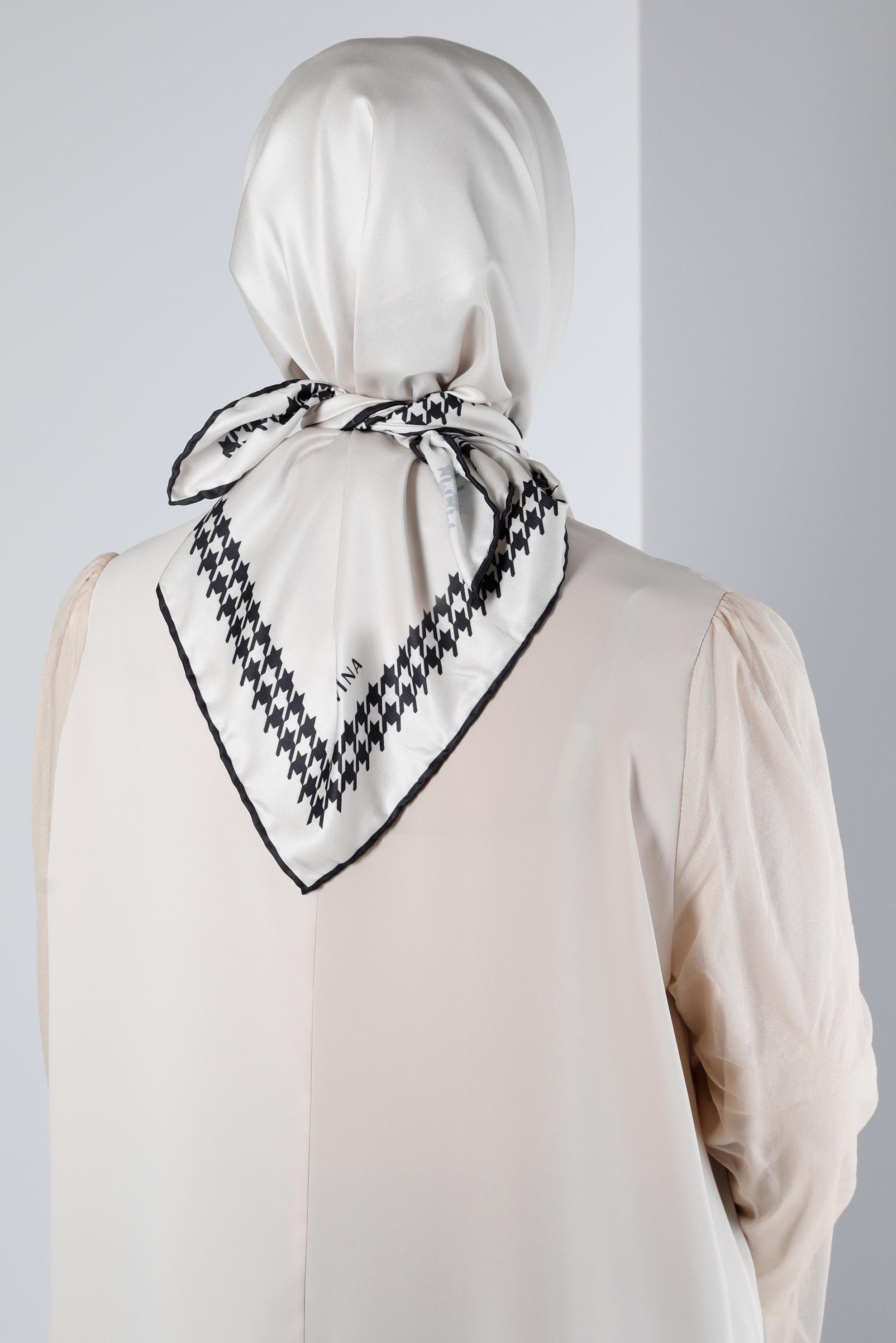 Tesettür giyim EKRU ALVİNA DİJİTAL DÜZ EŞARP 8137