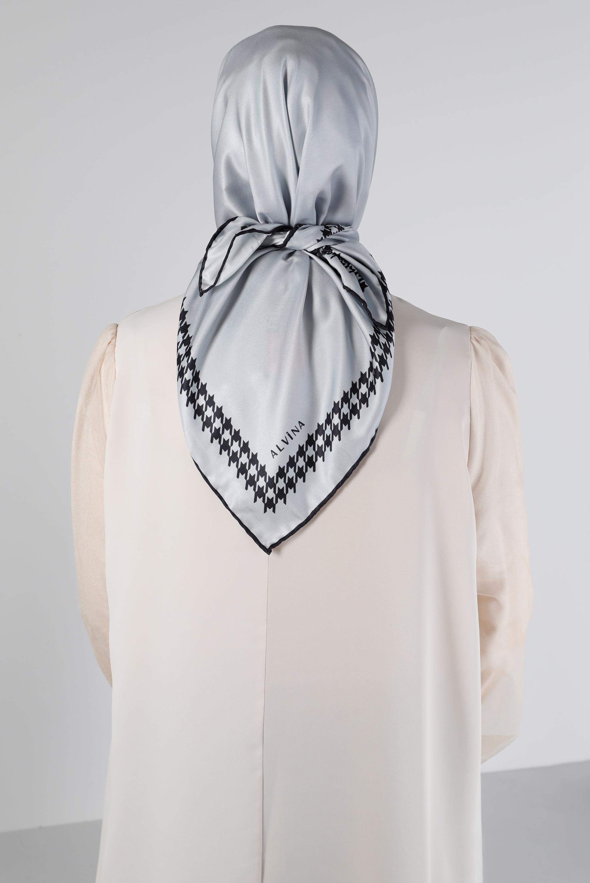 Tesettür giyim GÜMÜŞ ALVİNA DİJİTAL DÜZ EŞARP 8137