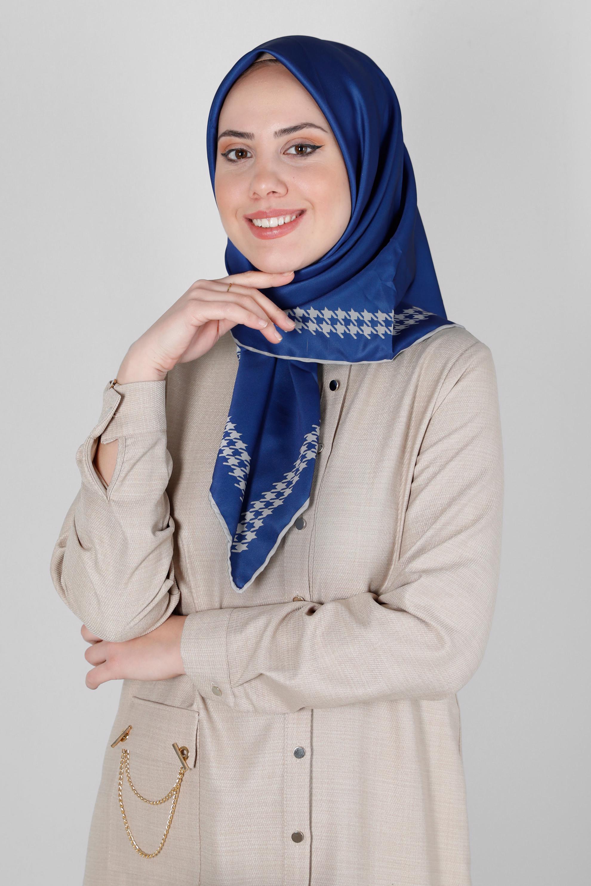 Tesettür giyim LACİVERT ALVİNA DİJİTAL DÜZ EŞARP 8137