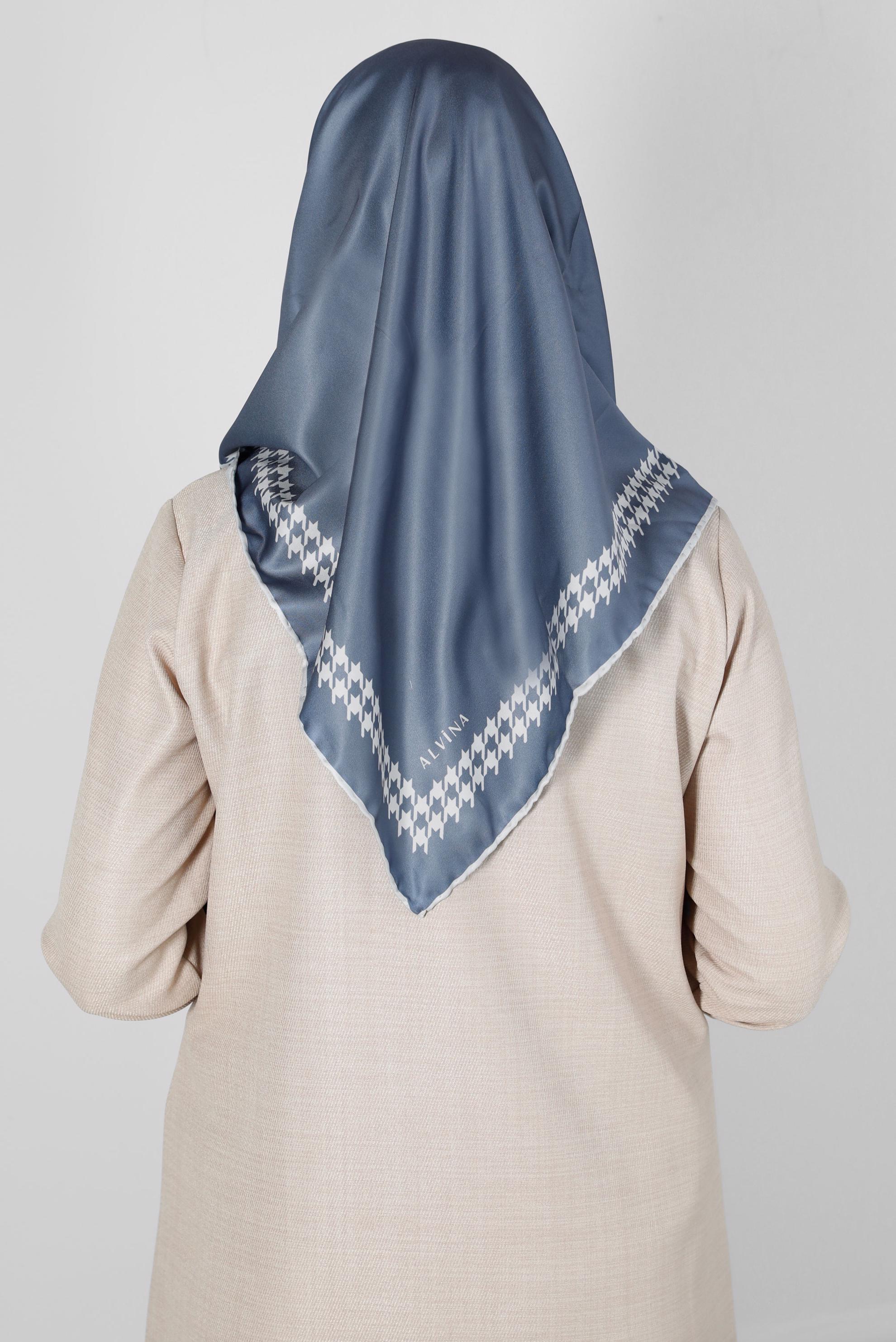 Tesettür giyim GRİ ALVİNA DİJİTAL DÜZ EŞARP 8137