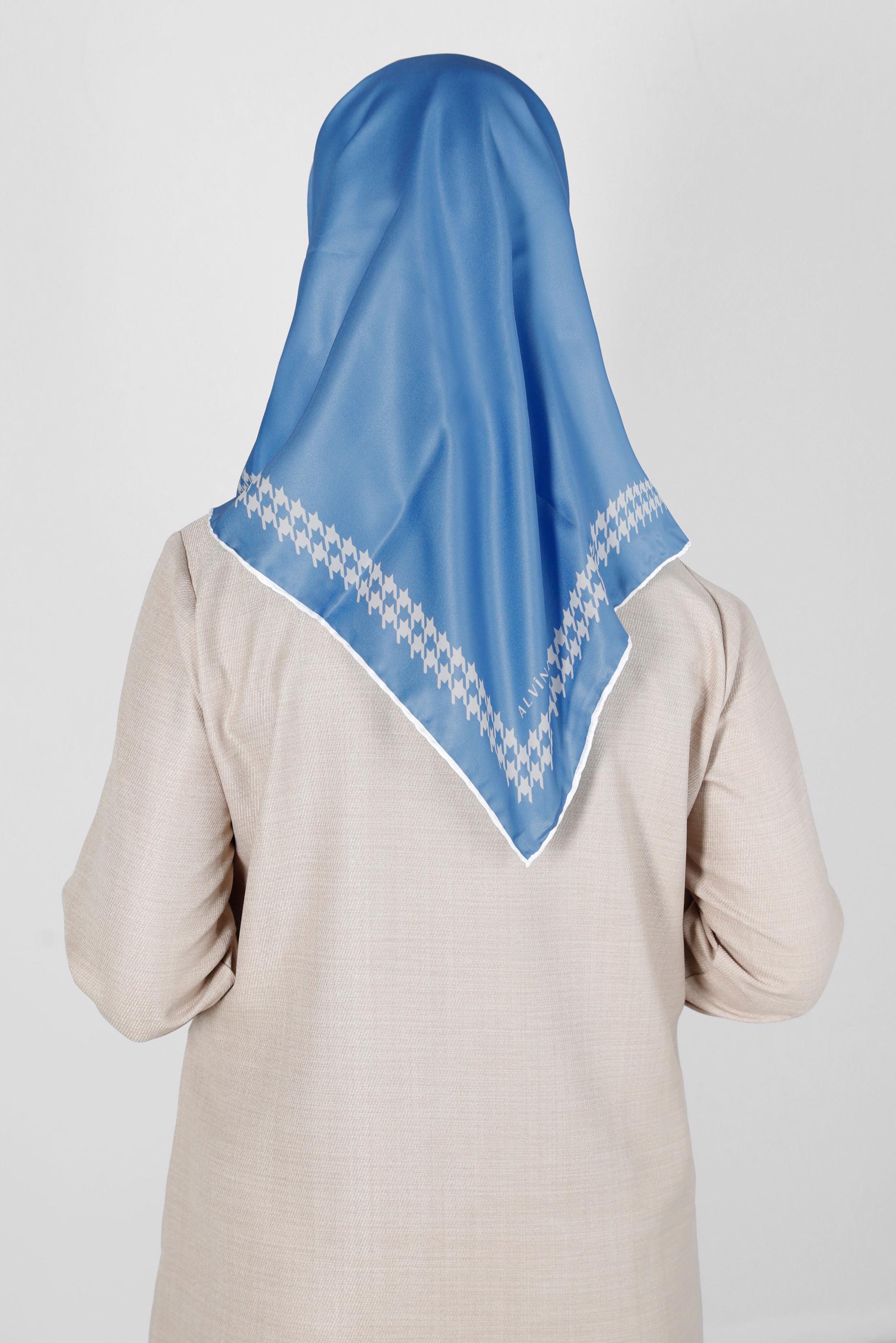 Tesettür giyim LACİVERT ALVİNA DİJİTAL DÜZ EŞARP 8137