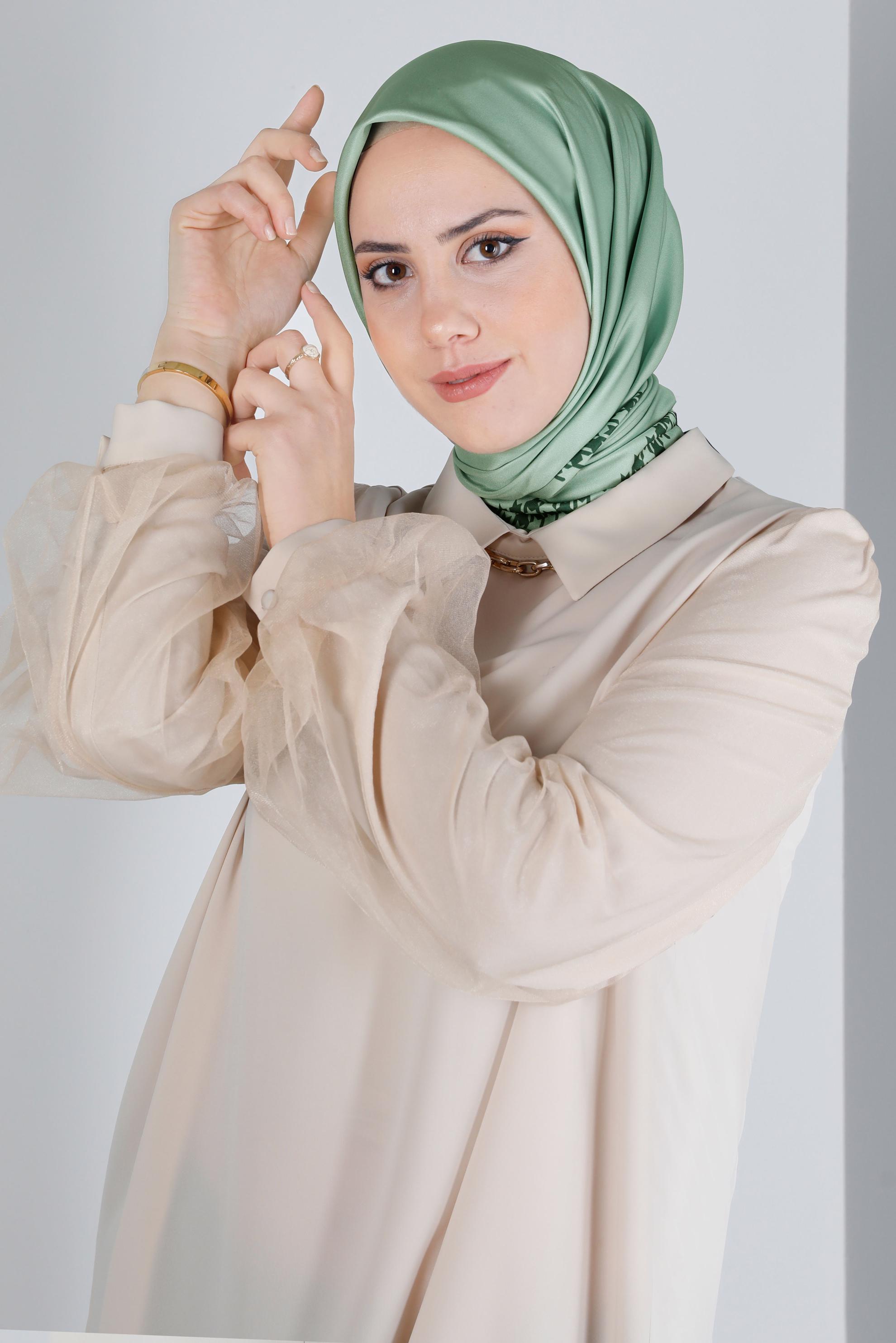 Tesettür giyim YEŞİL ALVİNA DİJİTAL DÜZ EŞARP 8137