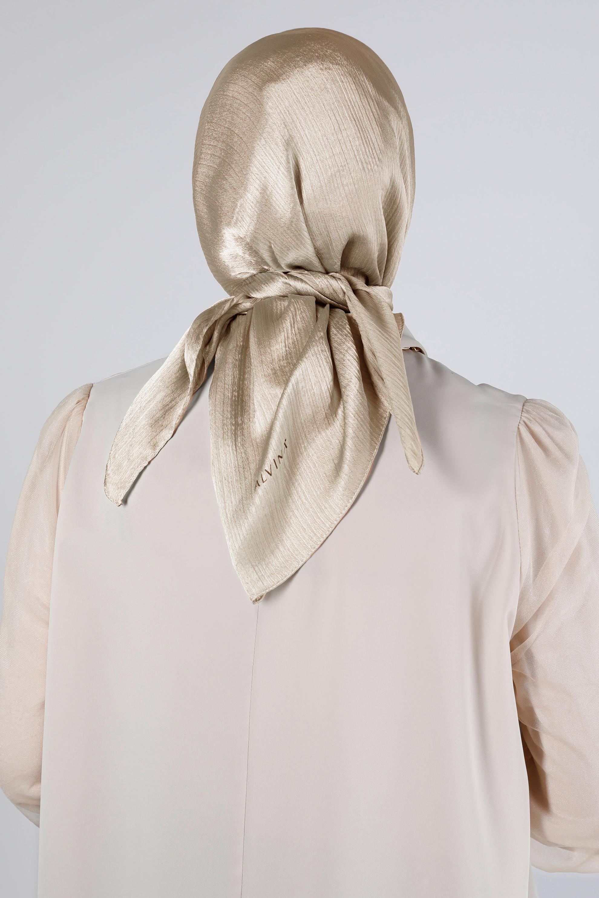 Tesettür giyim BEJ ALVİNA JANJANLI EŞARP 8140 