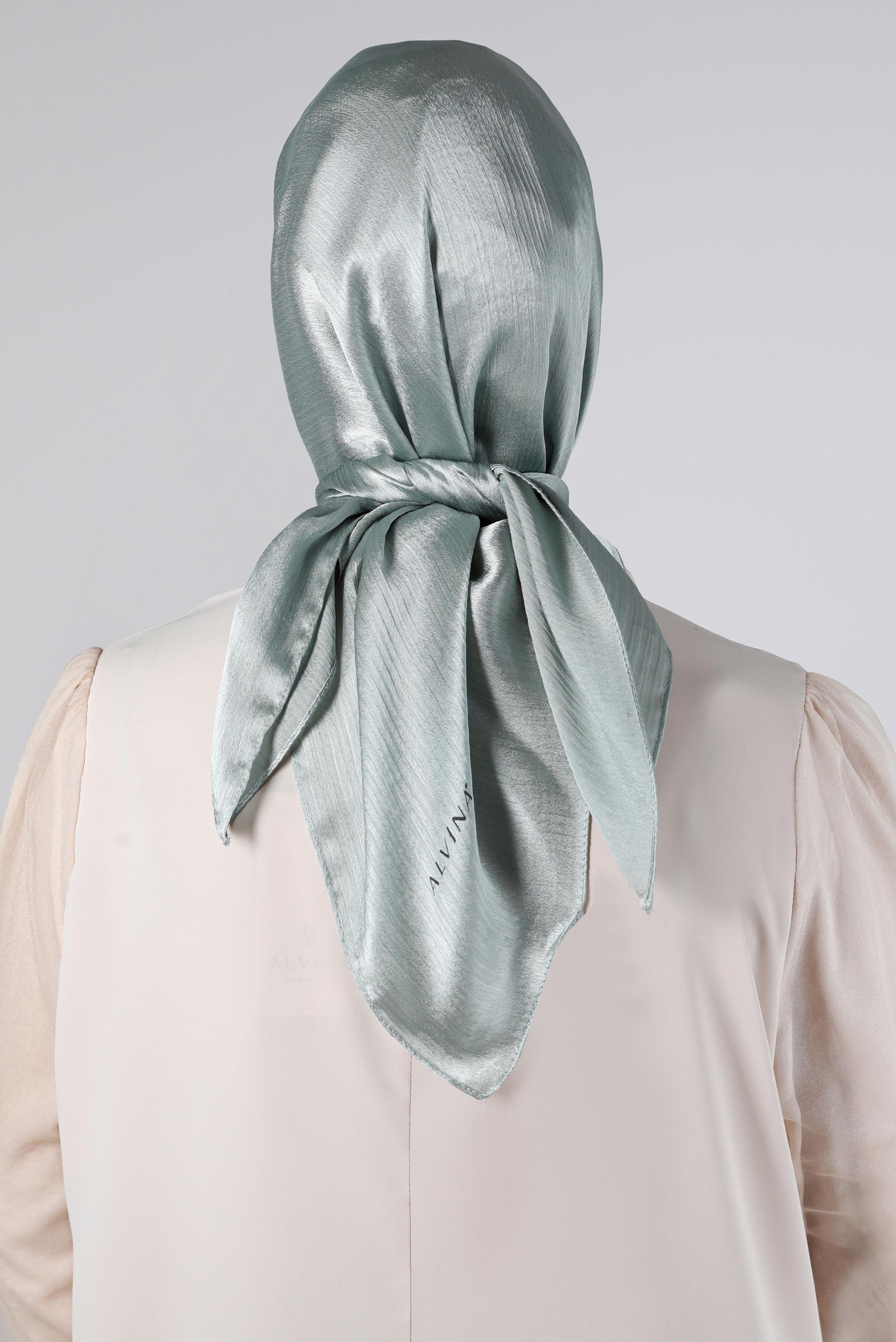 Tesettür giyim GRİ ALVİNA JANJANLI EŞARP 8140 