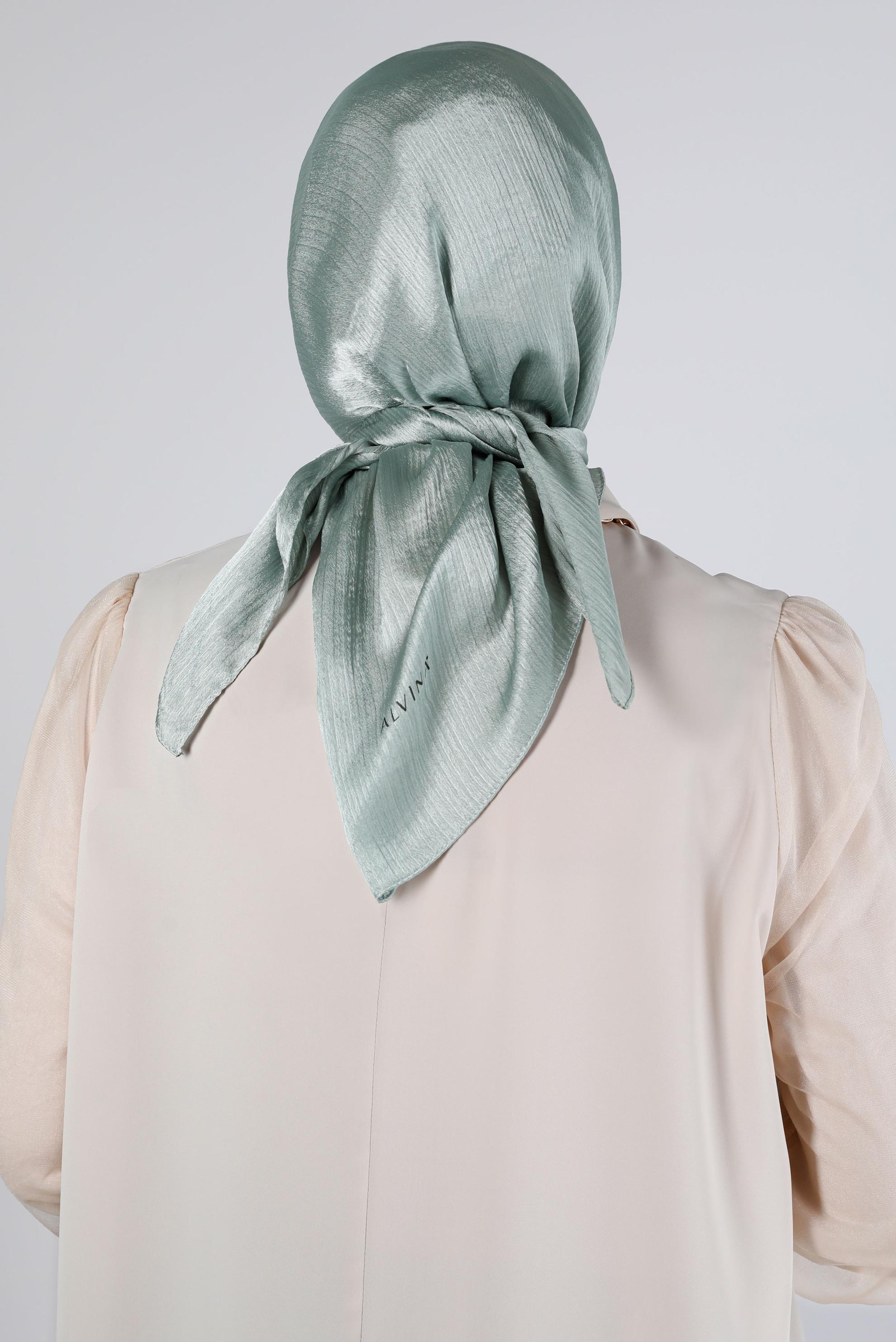 Tesettür giyim YEŞİL ALVİNA JANJANLI EŞARP 8140 