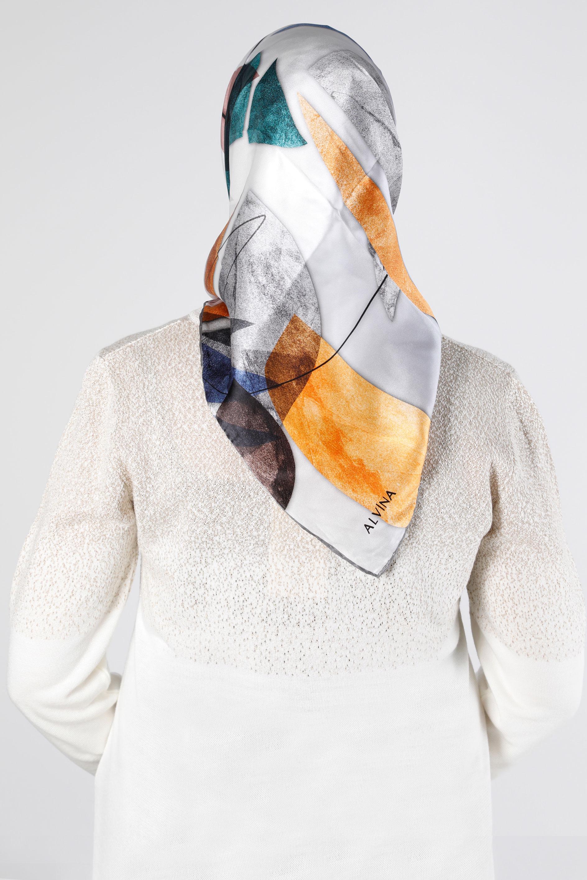 Tesettür giyim GÜMÜŞ ALVİNA SURA İPEK EŞARP 11103