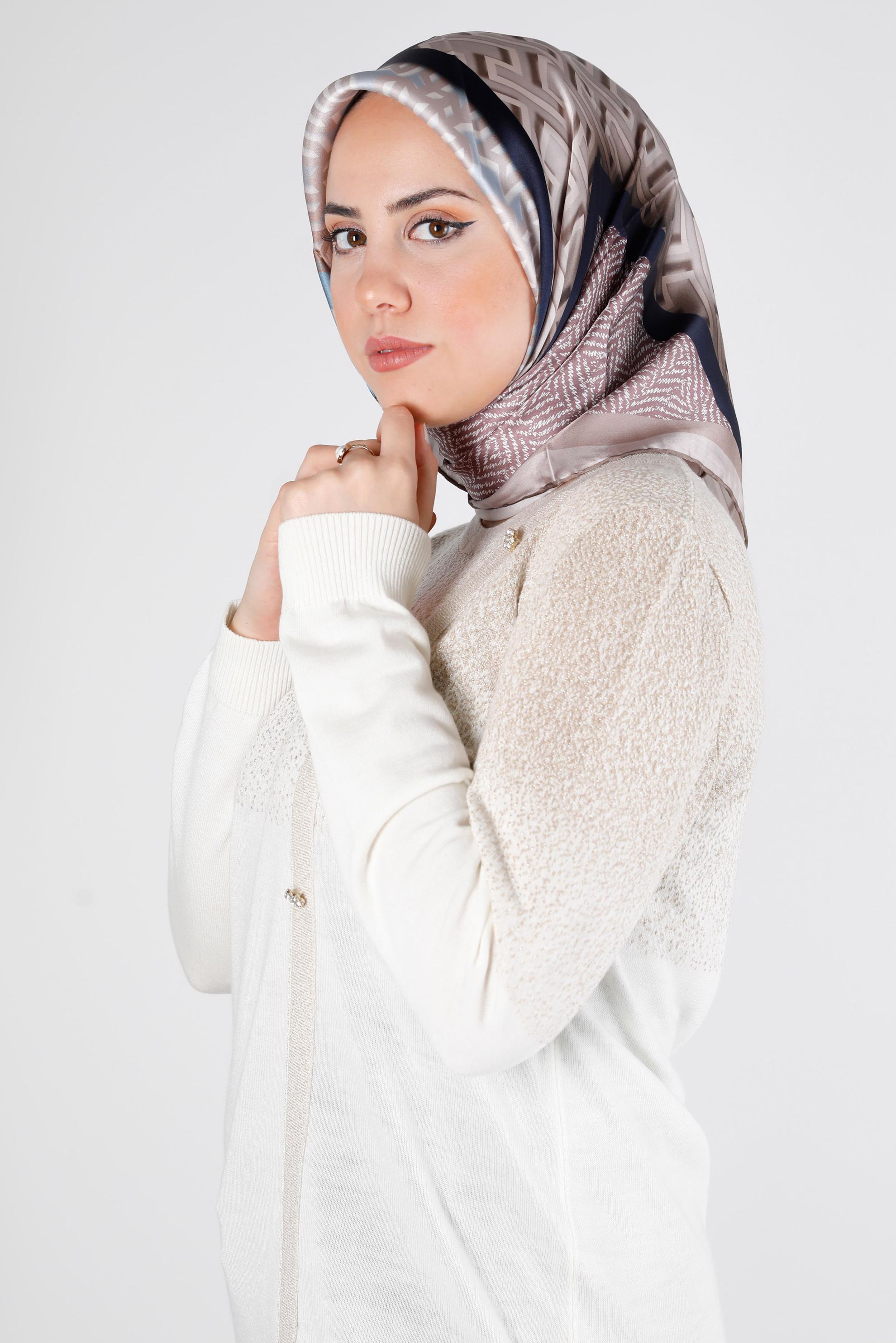 Tesettür giyim KAHVE ALVİNA SURA İPEK EŞARP 24439 