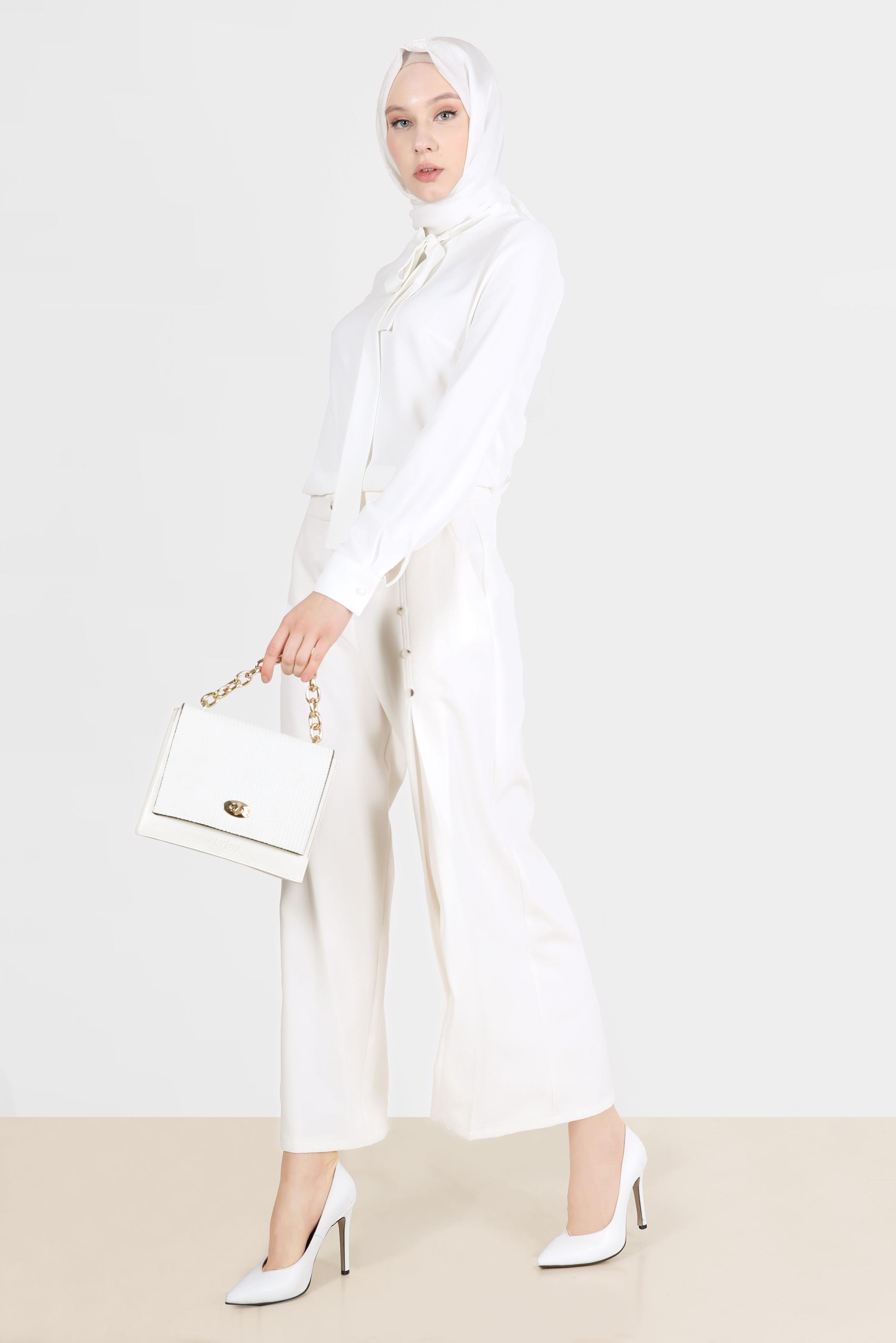 Tesettür giyim BEYAZ DÜĞMELİ PİLE DETAYLI BOL KESİM PANTOLON 70359 