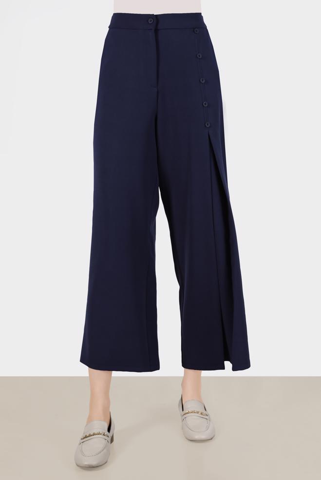 Tesettür giyim  DÜĞMELİ PİLE DETAYLI BOL KESİM PANTOLON 70359  - ALVİNA