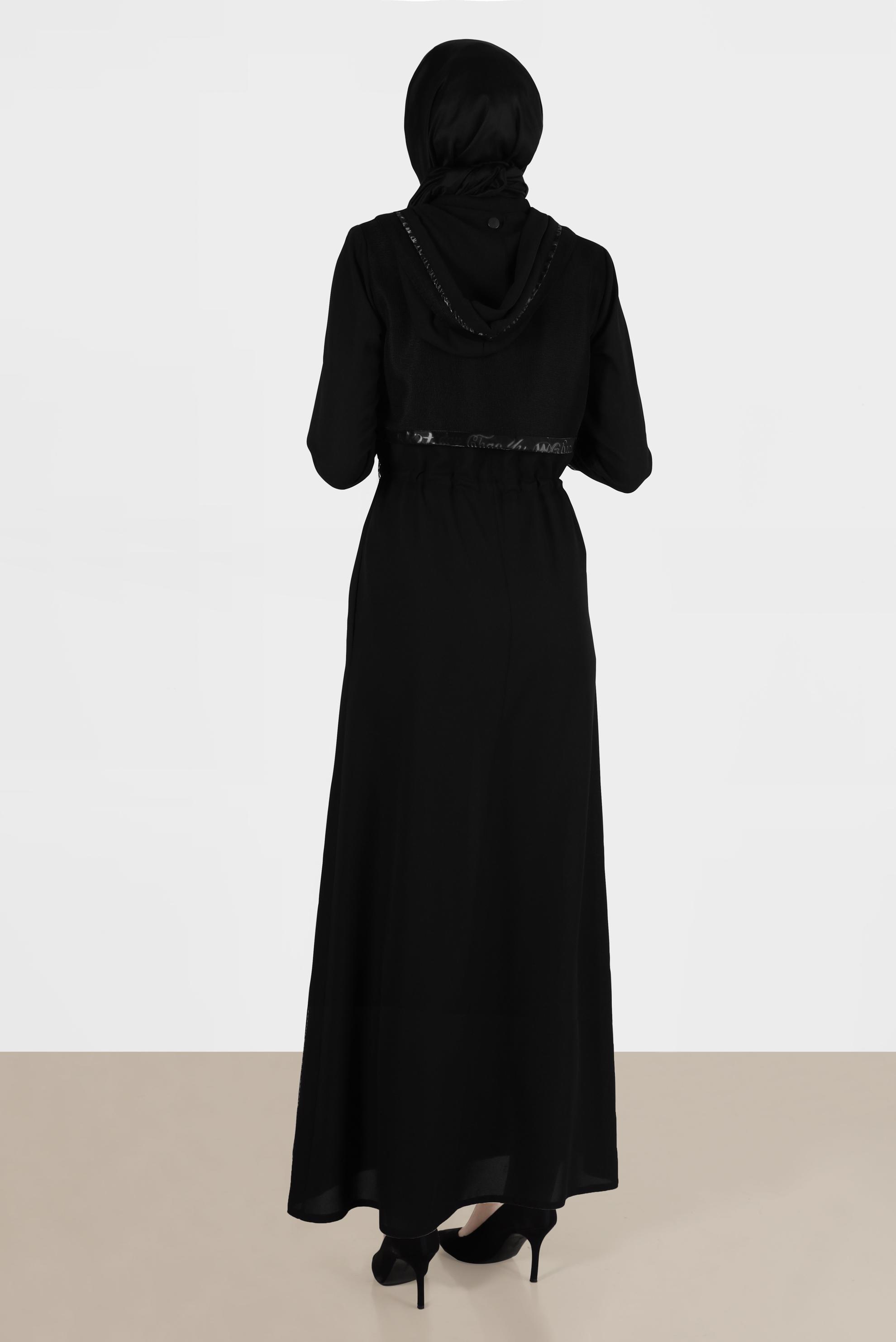 Tesettür giyim SİYAH FİLE DETAYLI KAPÜŞONLU PARDESÜ 10520	