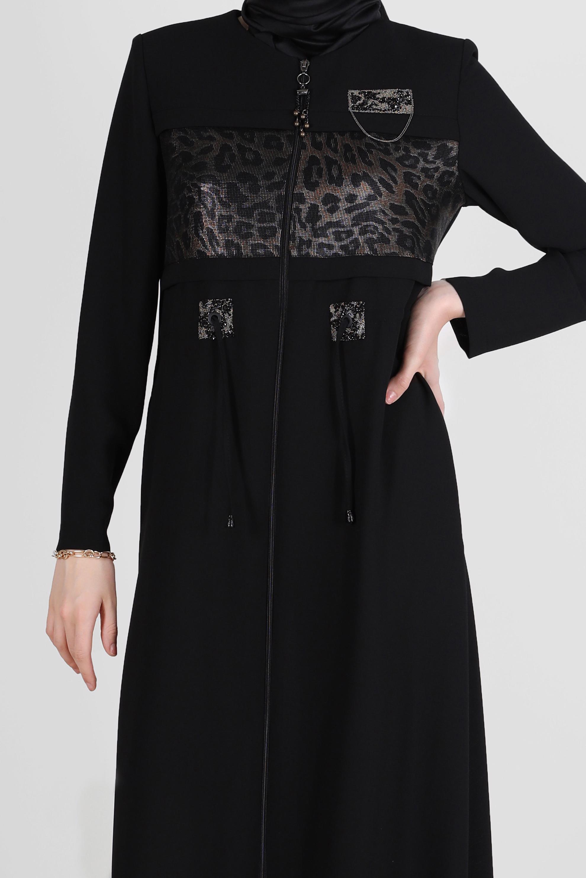 Tesettür giyim SİYAH LEOPAR DESEN DETAYLI FERMUARLI PARDESÜ 10522 