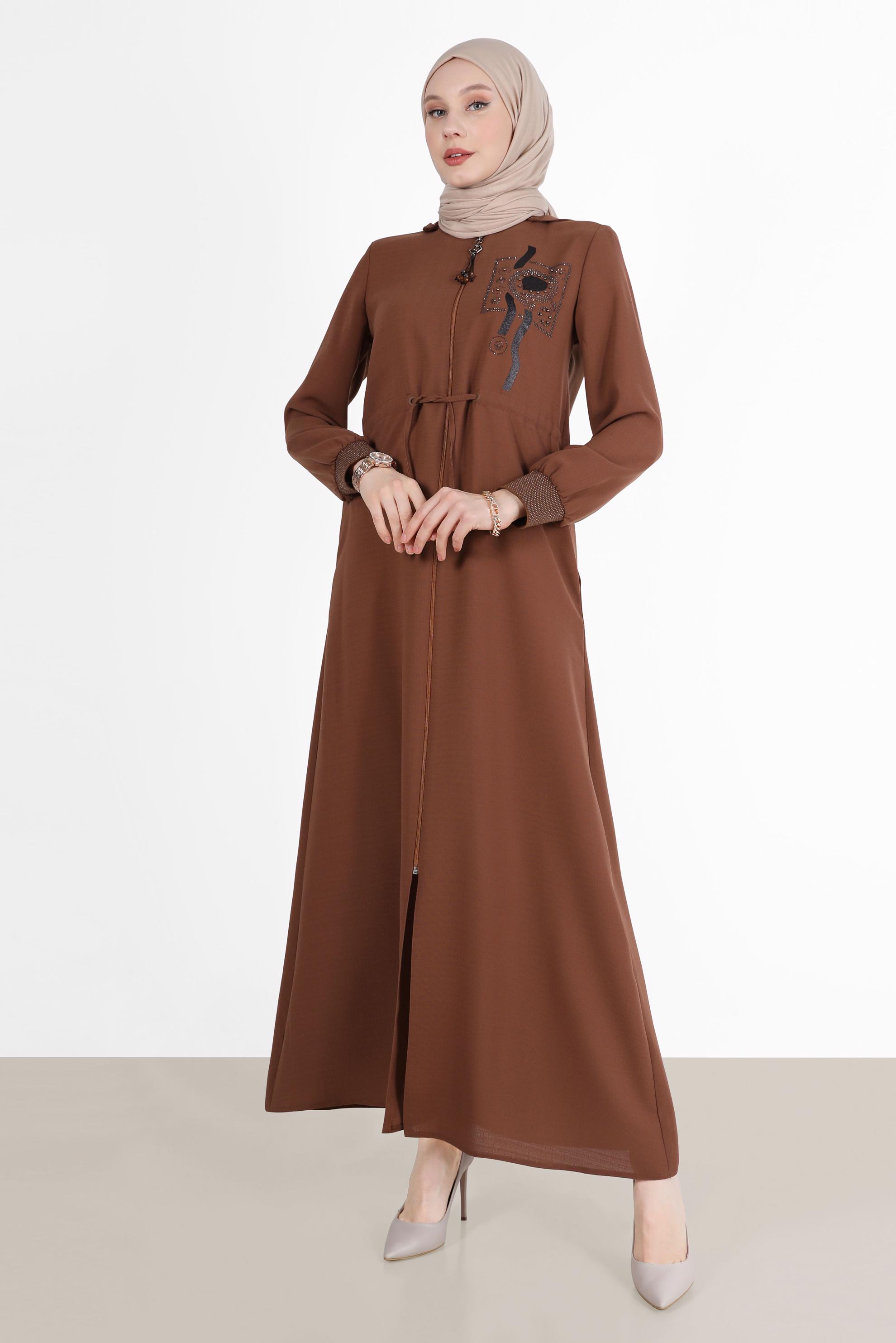 Tesettür giyim TURUNCU TAŞ BASKI DETAYLI FERMUARLI PARDESÜ 10526 