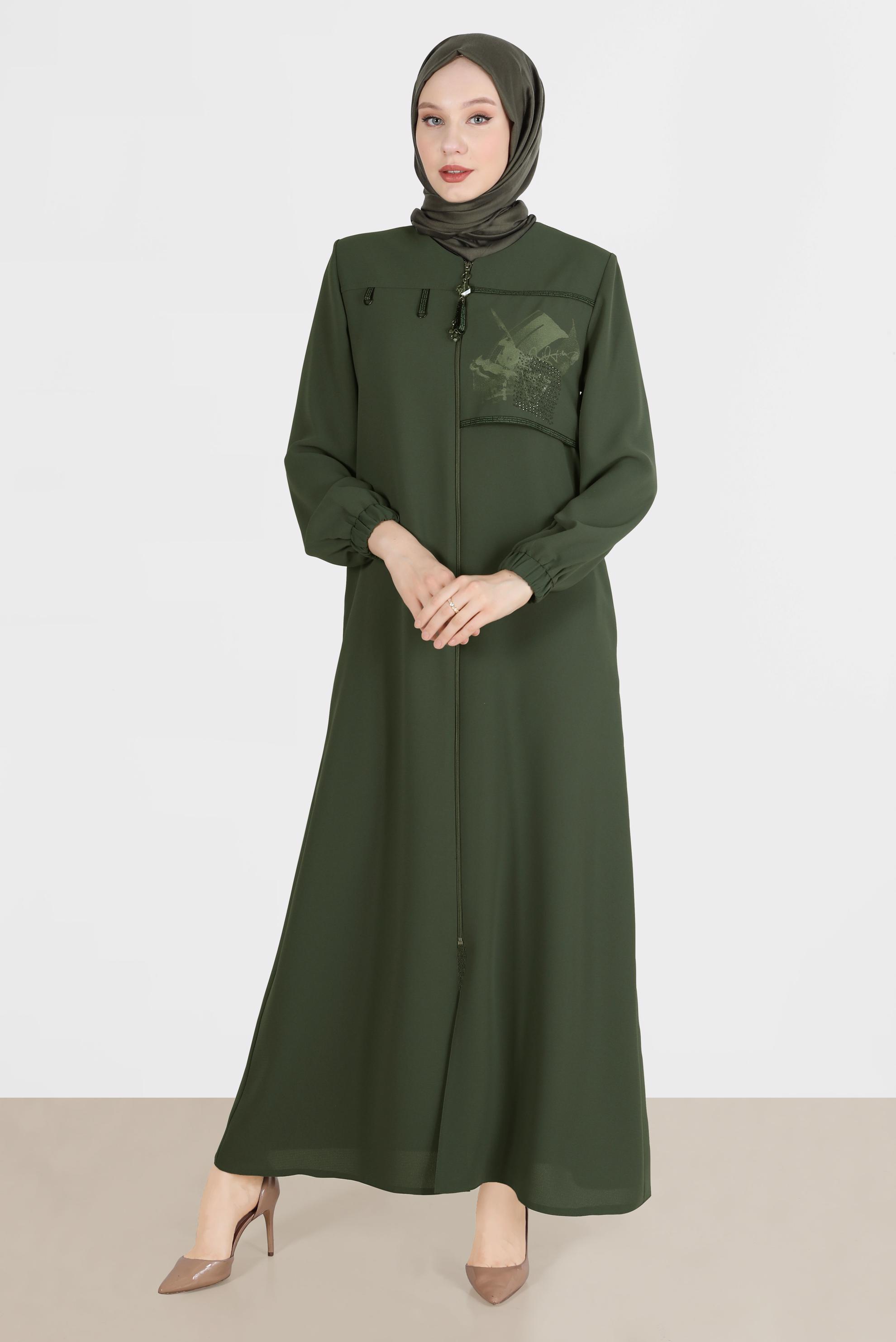 Tesettür giyim HAKİ TAŞ BASKI DETAYLI FERMUARLI PARDESÜ 10528 