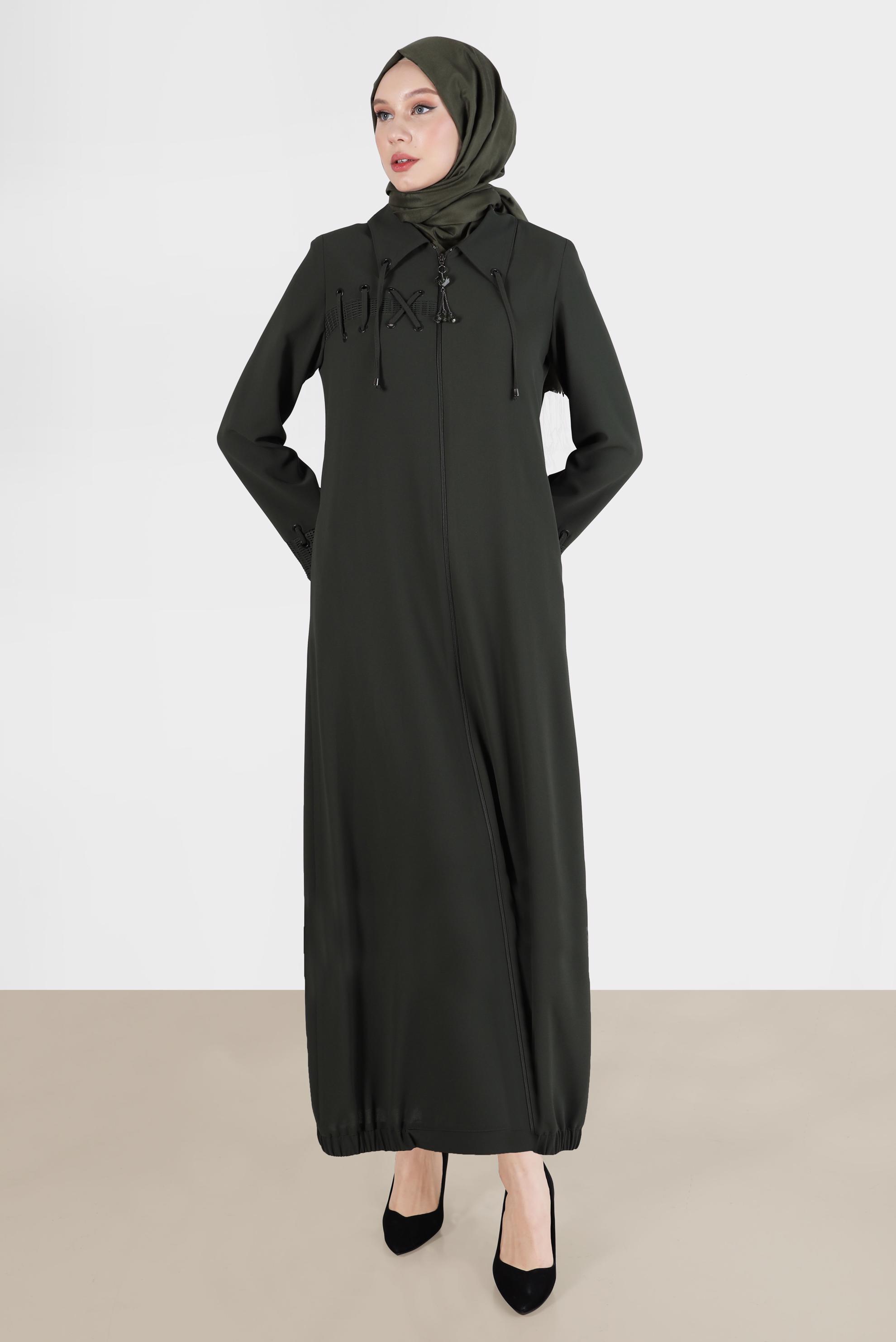 Tesettür giyim HAKİ KUŞGÖZÜ DETAYLI FERMUARLI PARDESÜ 10534	