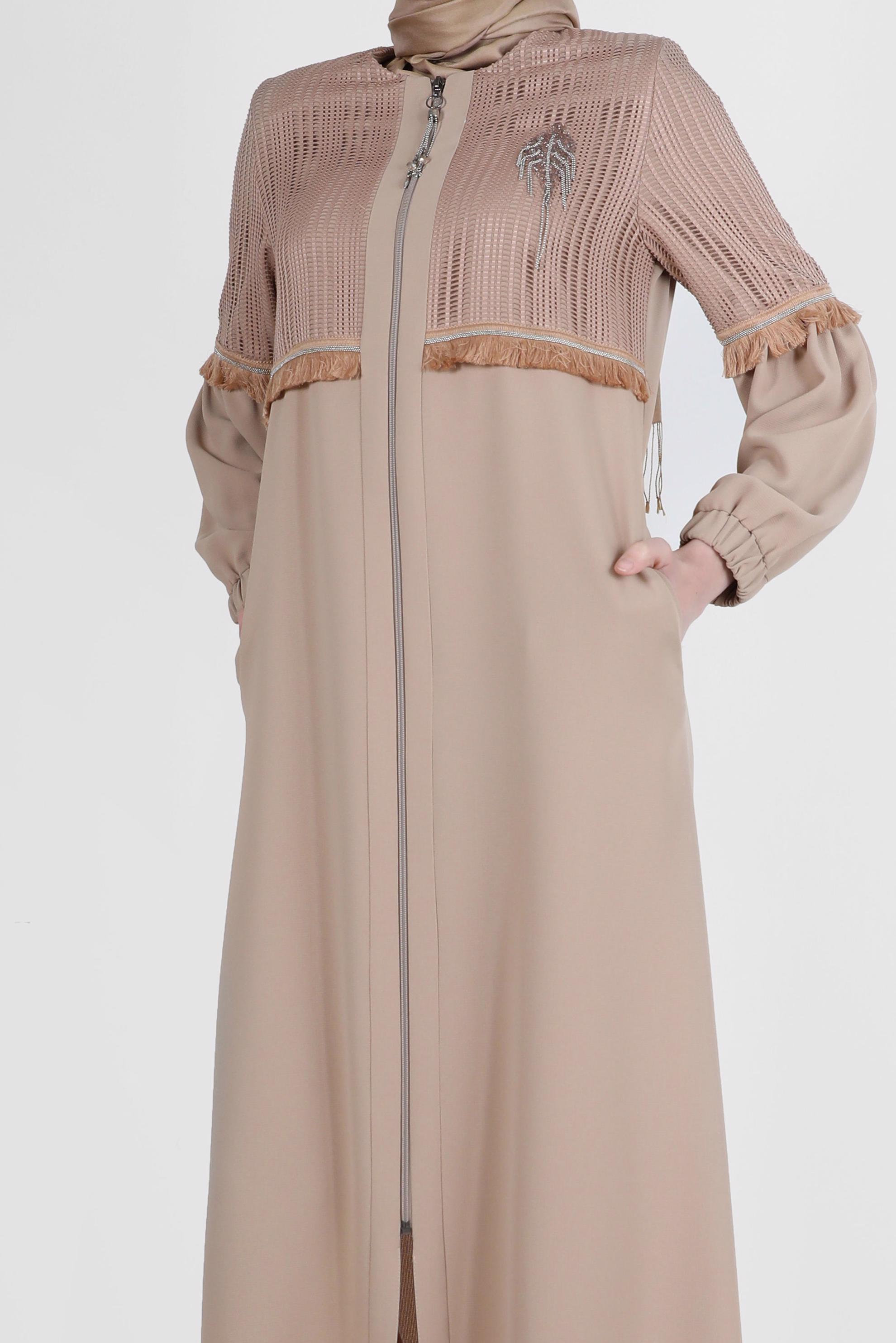 Tesettür giyim BEJ PÜSKÜLLÜ İŞLEME DETAYLI PARDESÜ 10536 