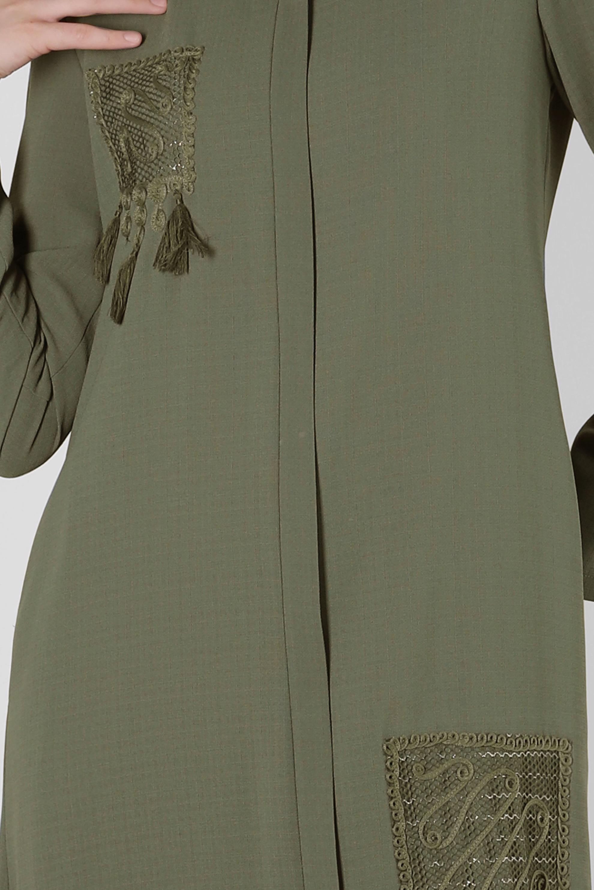 Tesettür giyim YEŞİL PÜSKÜLLÜ KAPÜŞONLU PARDESÜ 10538 