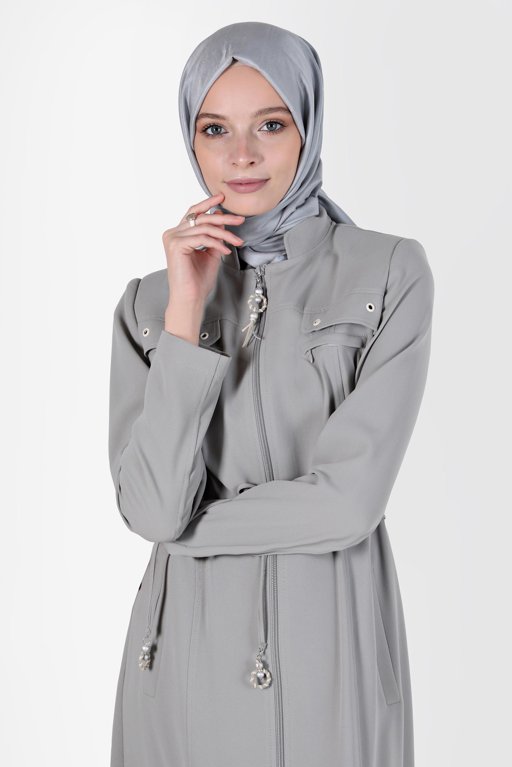 Tesettür giyim GRİ BELİ BÜZGÜLÜ FERMUARLI PARDESÜ 10545 