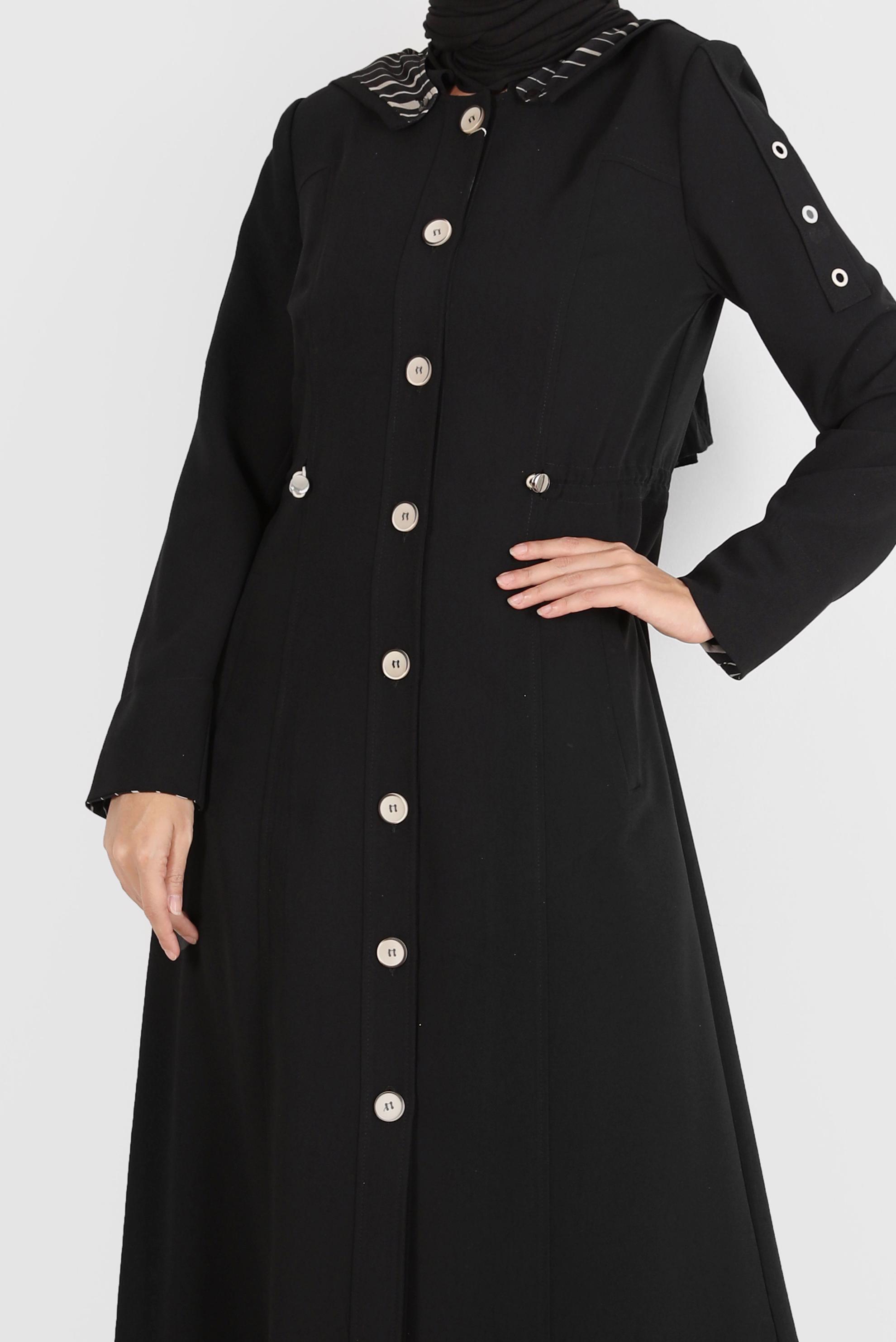 Tesettür giyim SİYAH DÜĞMELİ KAPÜŞONLU PARDESÜ 10546	