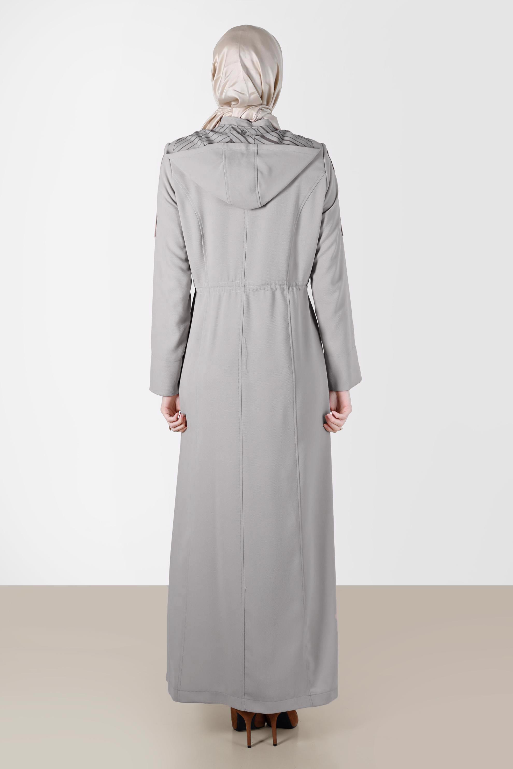 Tesettür giyim GRİ DÜĞMELİ KAPÜŞONLU PARDESÜ 10546	