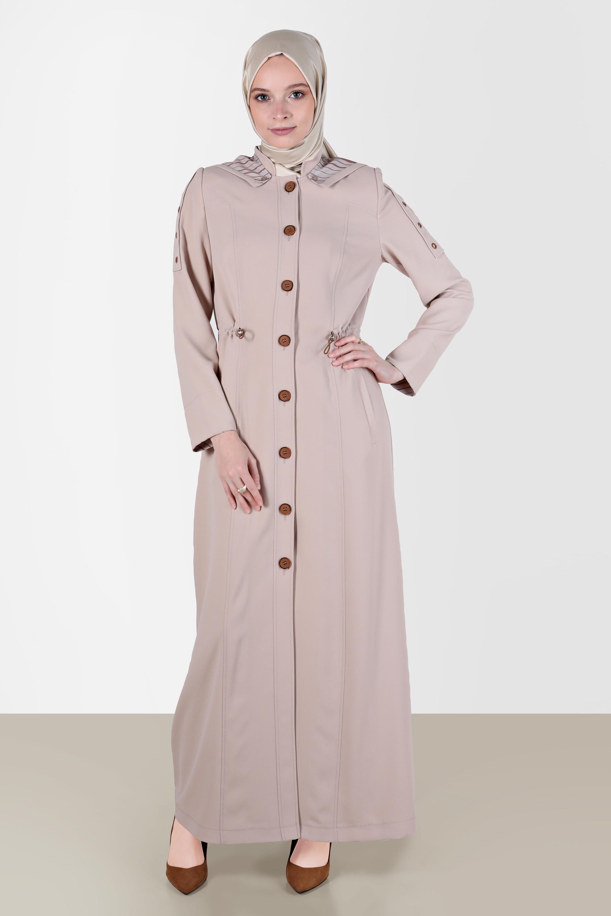 Tesettür giyim BEJ DÜĞMELİ KAPÜŞONLU PARDESÜ 10546	