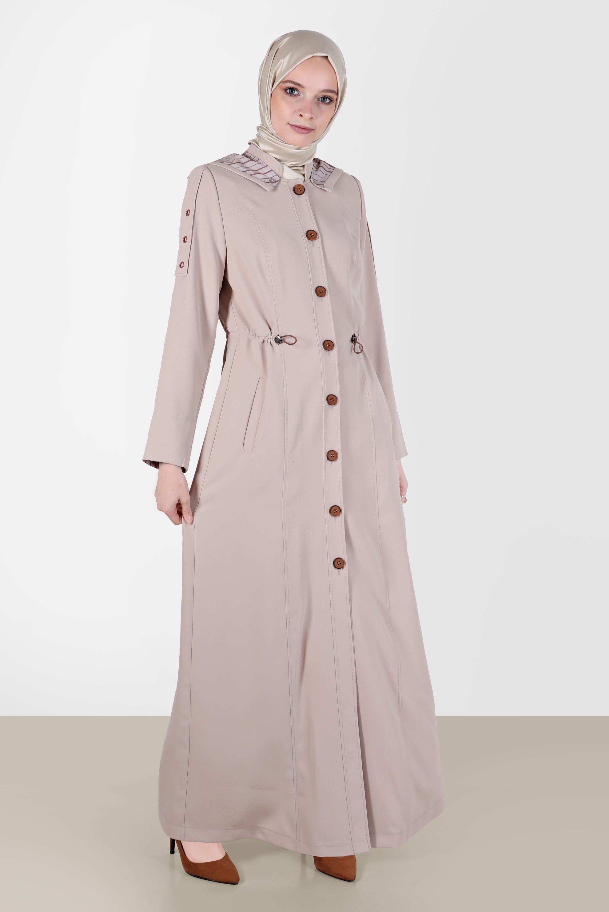 Tesettür giyim BEJ DÜĞMELİ KAPÜŞONLU PARDESÜ 10546	