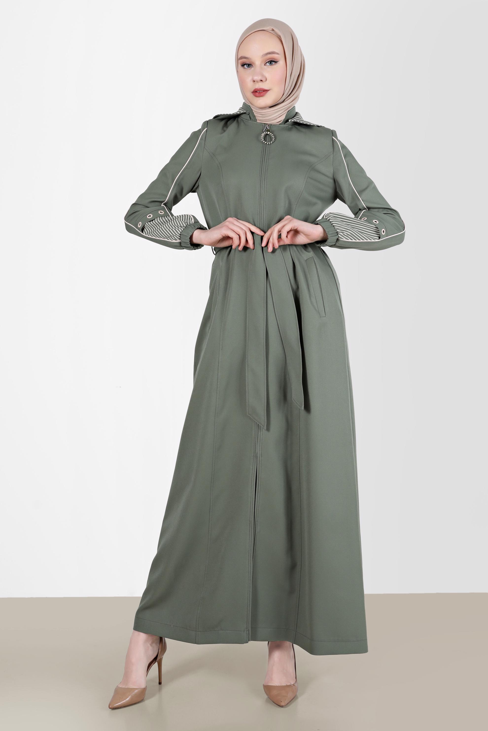 Tesettür giyim YEŞİL ŞERİTLİ KUŞGÖZÜ DETAYLI PARDESÜ 10547 