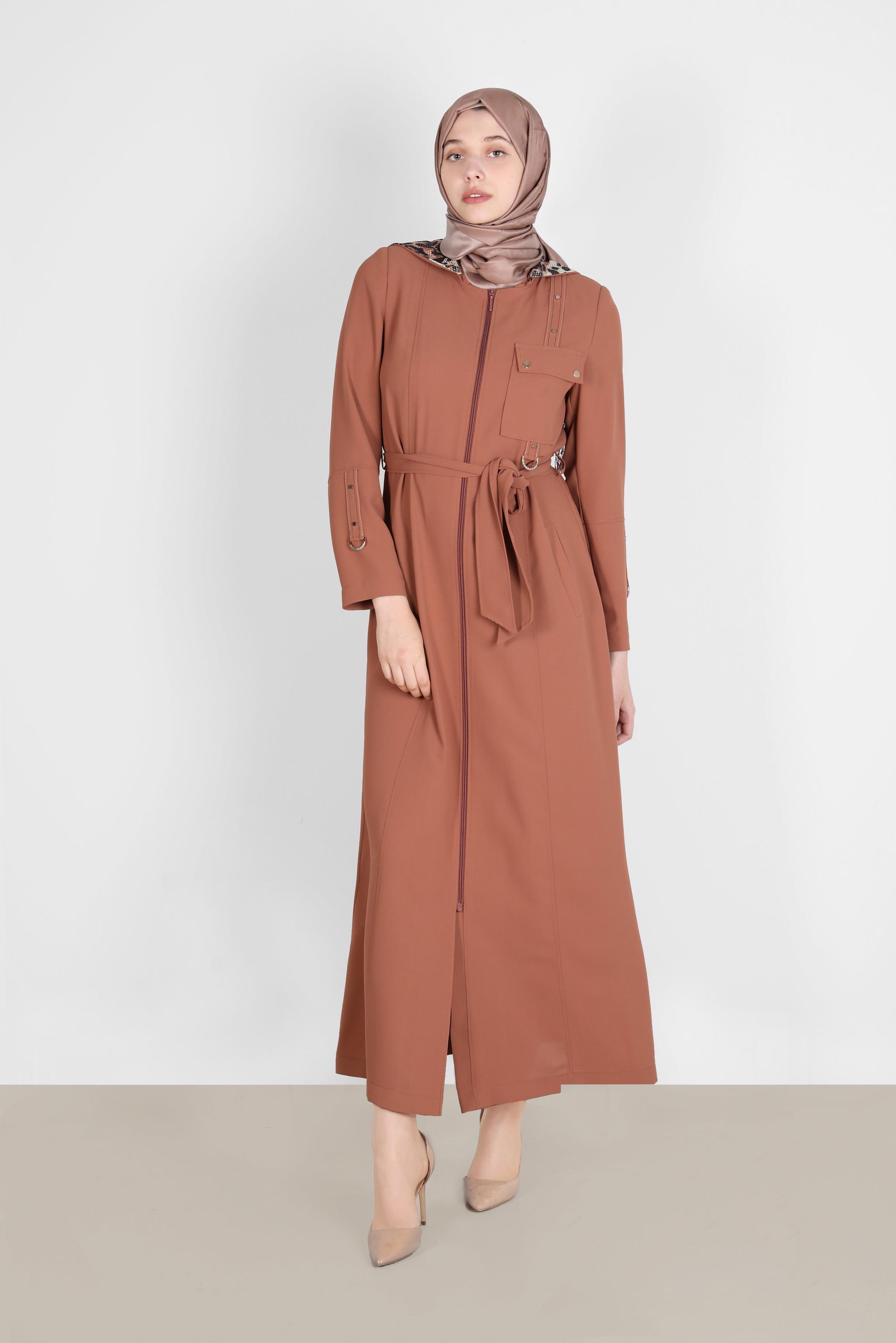 Tesettür giyim TURUNCU KAPÜŞONLU LEOPAR DESENLİ PARDESÜ 10549 