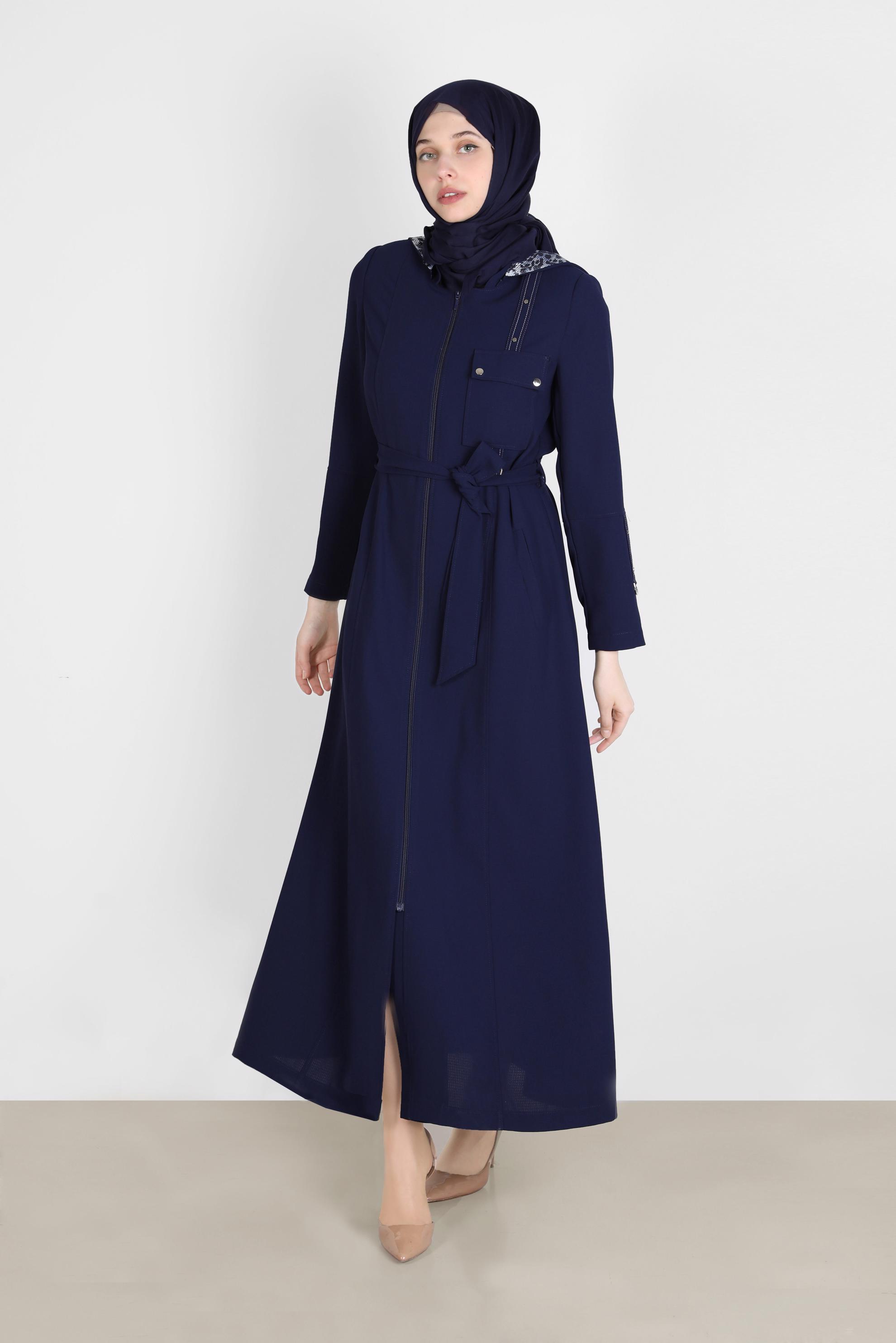 Tesettür giyim LACİVERT KAPÜŞONLU LEOPAR DESENLİ PARDESÜ 10549 