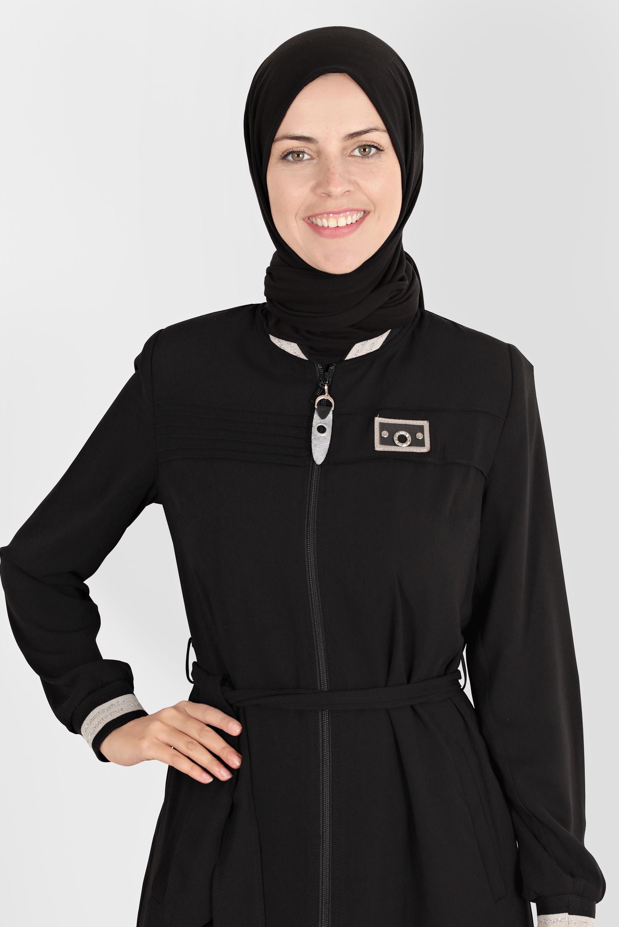 Tesettür giyim SİYAH FERMUARLI KUŞAKLI PARDESÜ 10551 