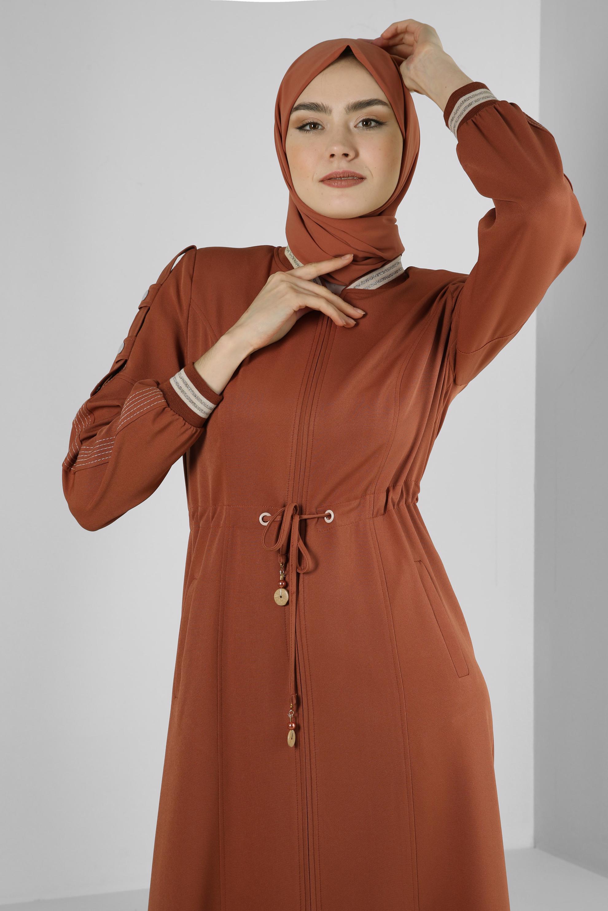 Tesettür giyim TABA BELİ BÜZGÜLÜ MANŞETLERİ LASTİKLİ PARDESÜ 10553