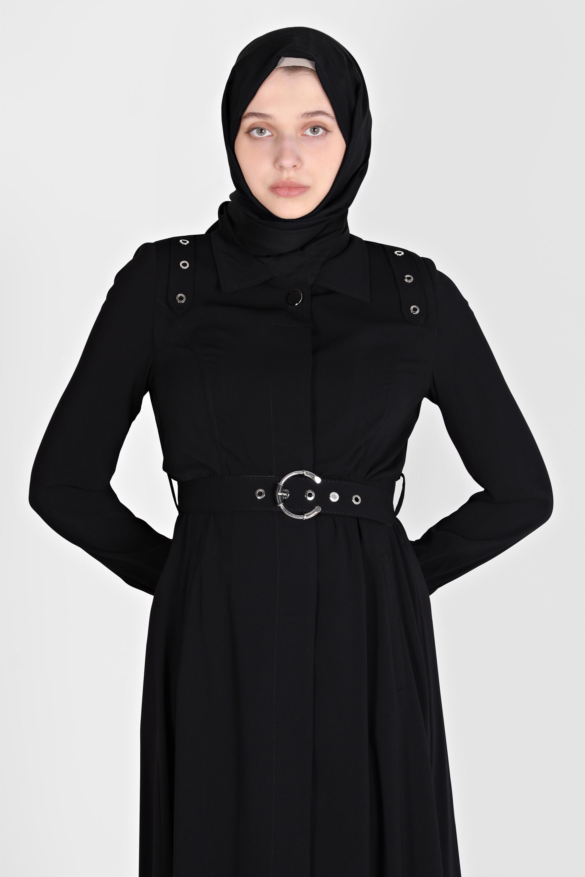 Tesettür giyim SİYAH KUŞGÖZÜ DETAYLI KEMERLİ PARDESÜ 10555 